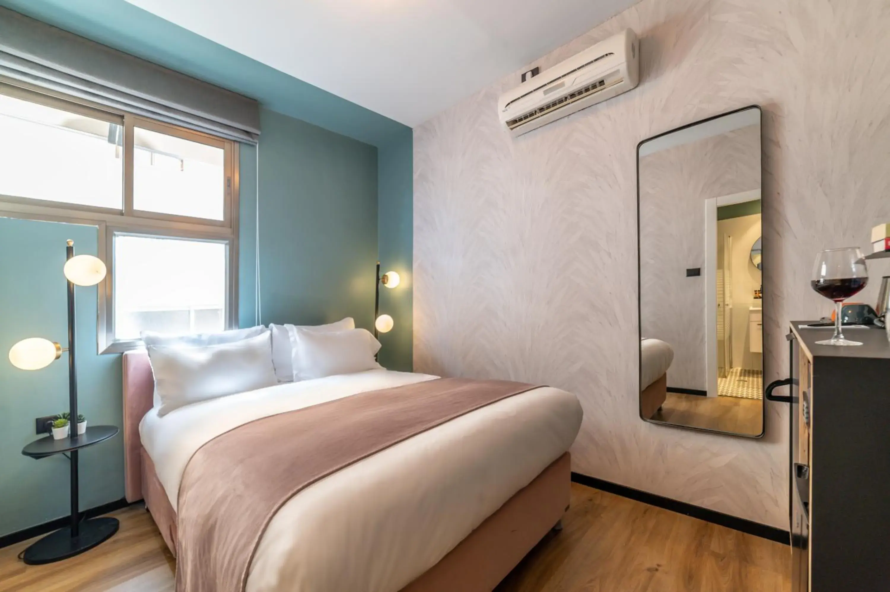 Economy Double Room in Dizengoff Garden Hotel Economy Double Room in Dizengoff Garden Hotel