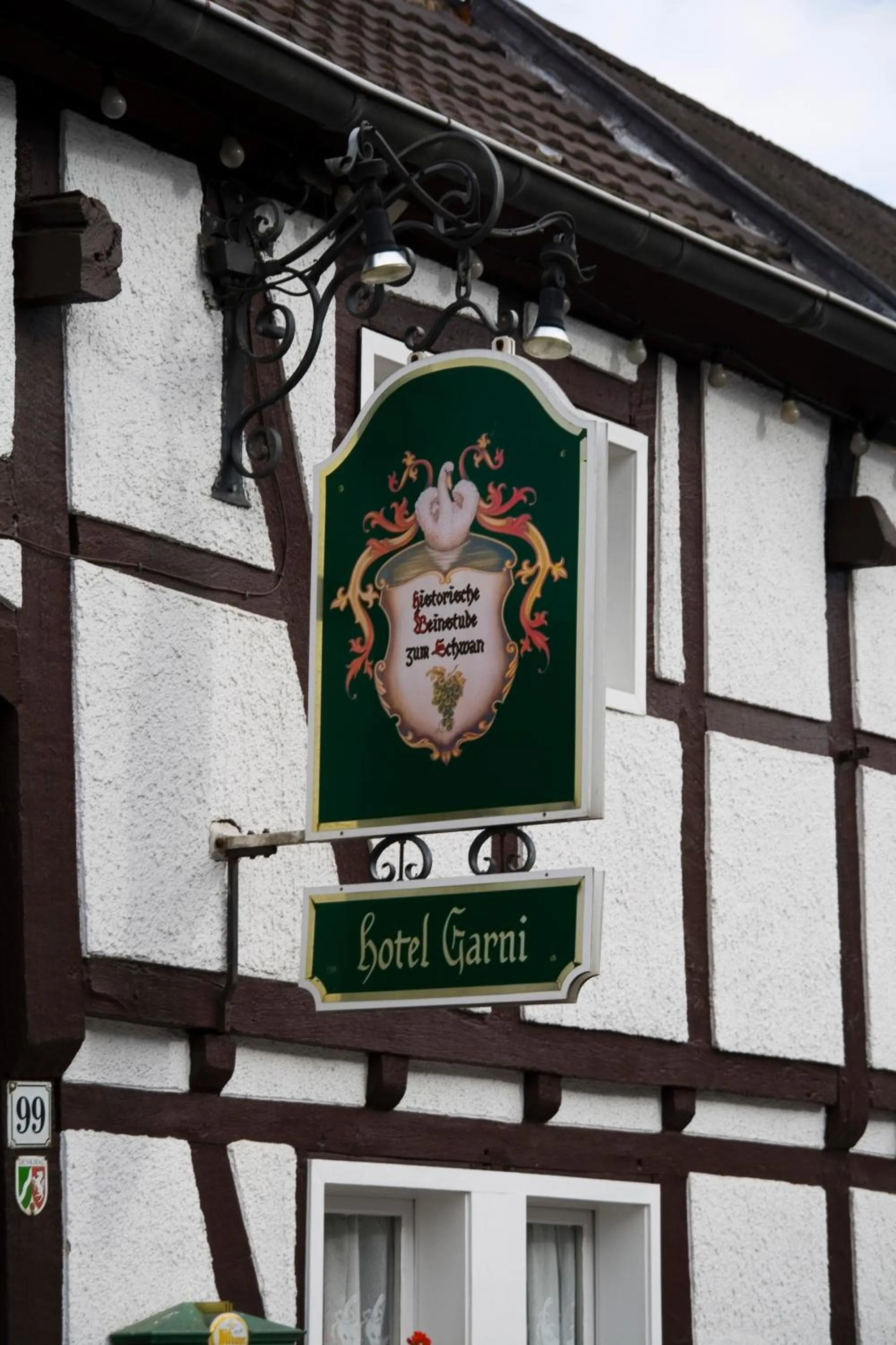 Property building in Hotel zum Schwan Weilerswist