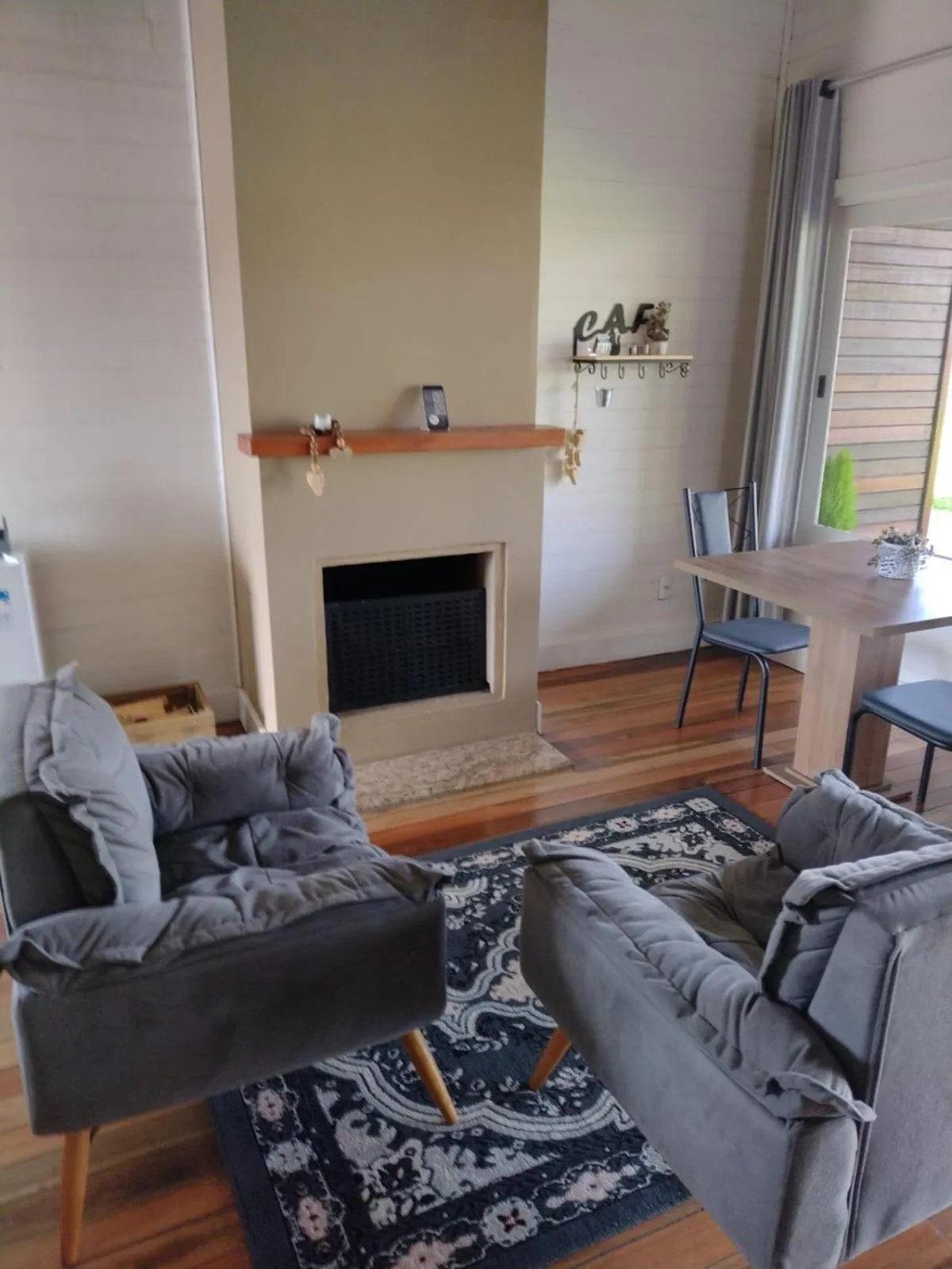 flat iron in Pousada Toscana Cambará