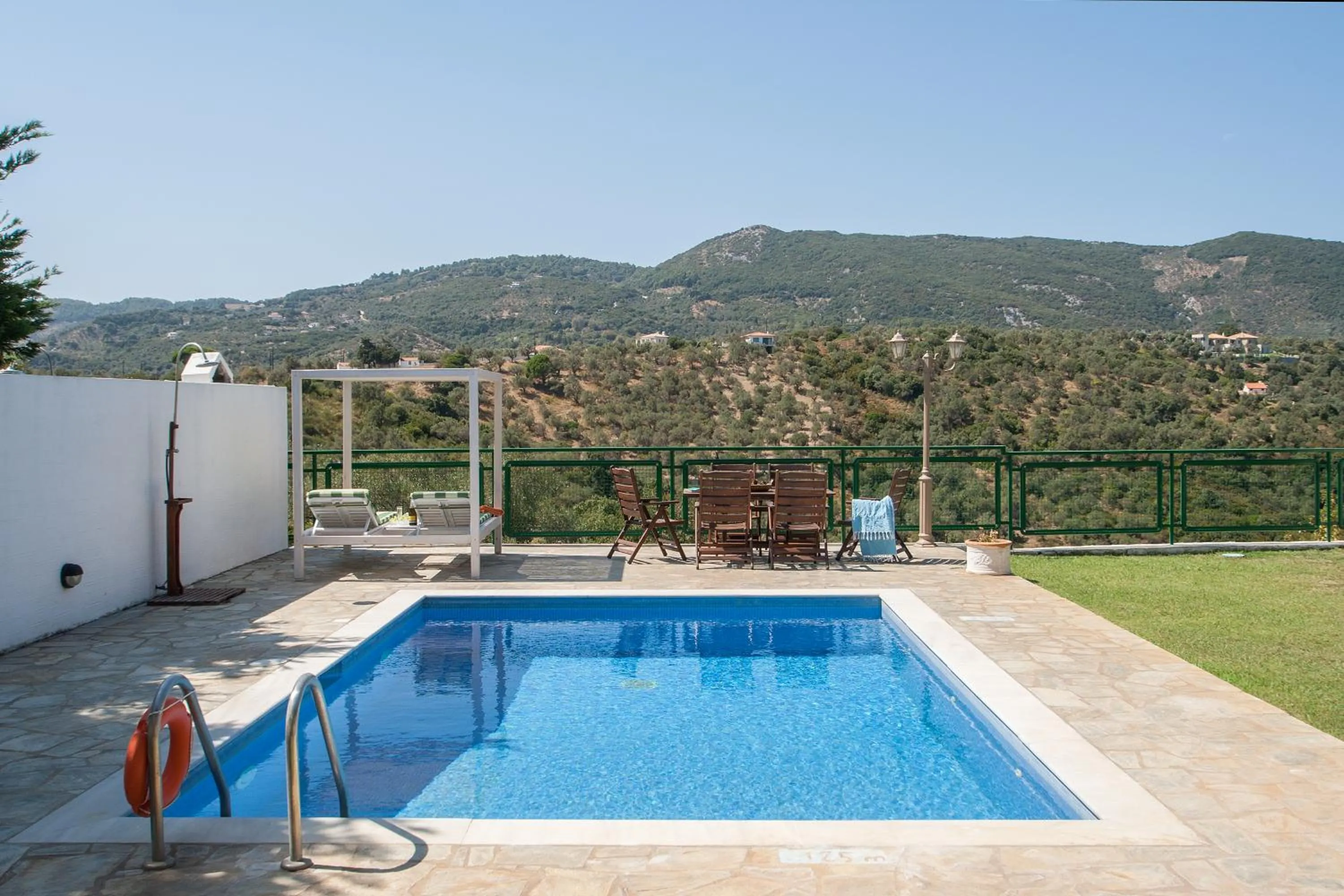 Garden in Four Seasons Villas