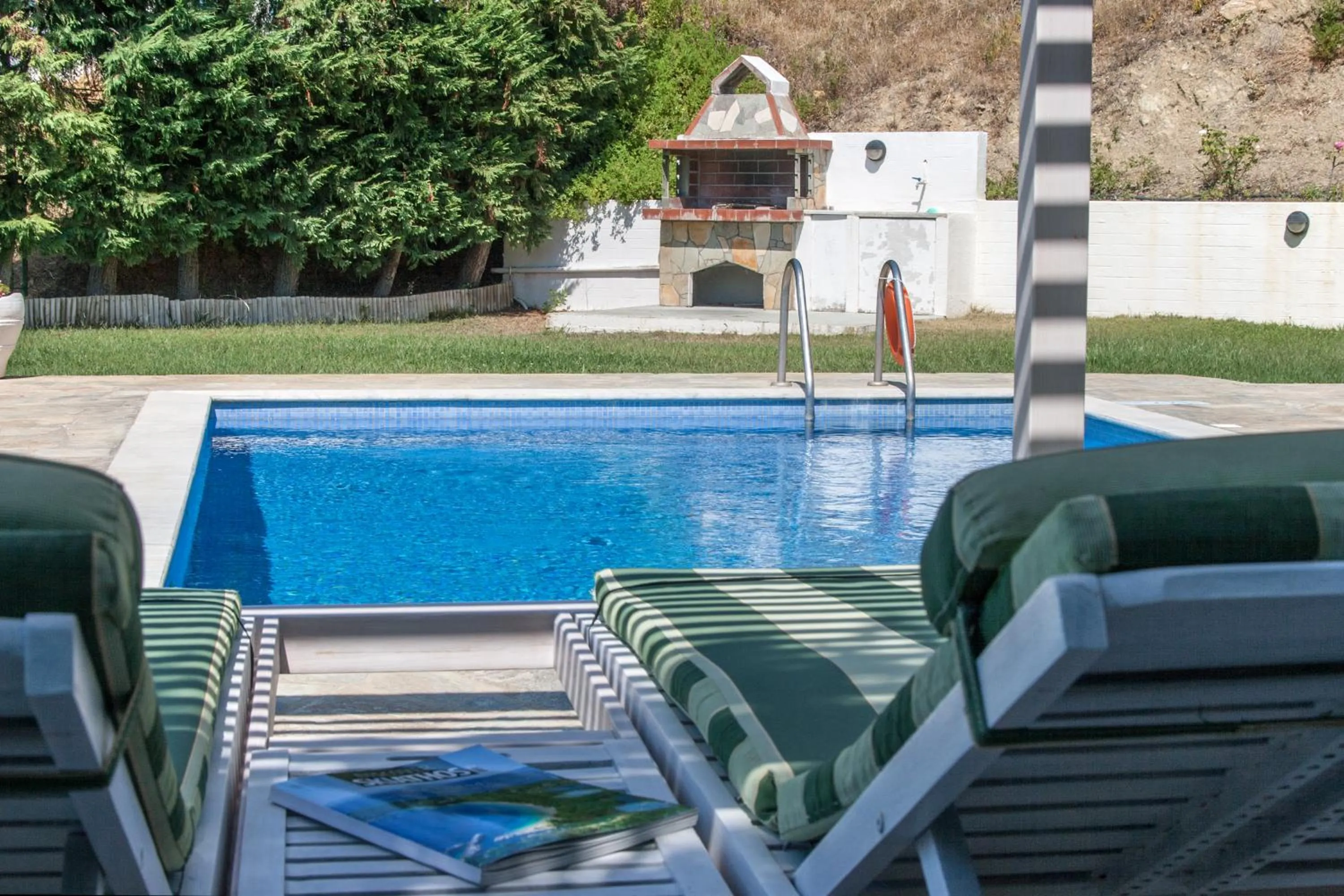 BBQ facilities in Four Seasons Villas