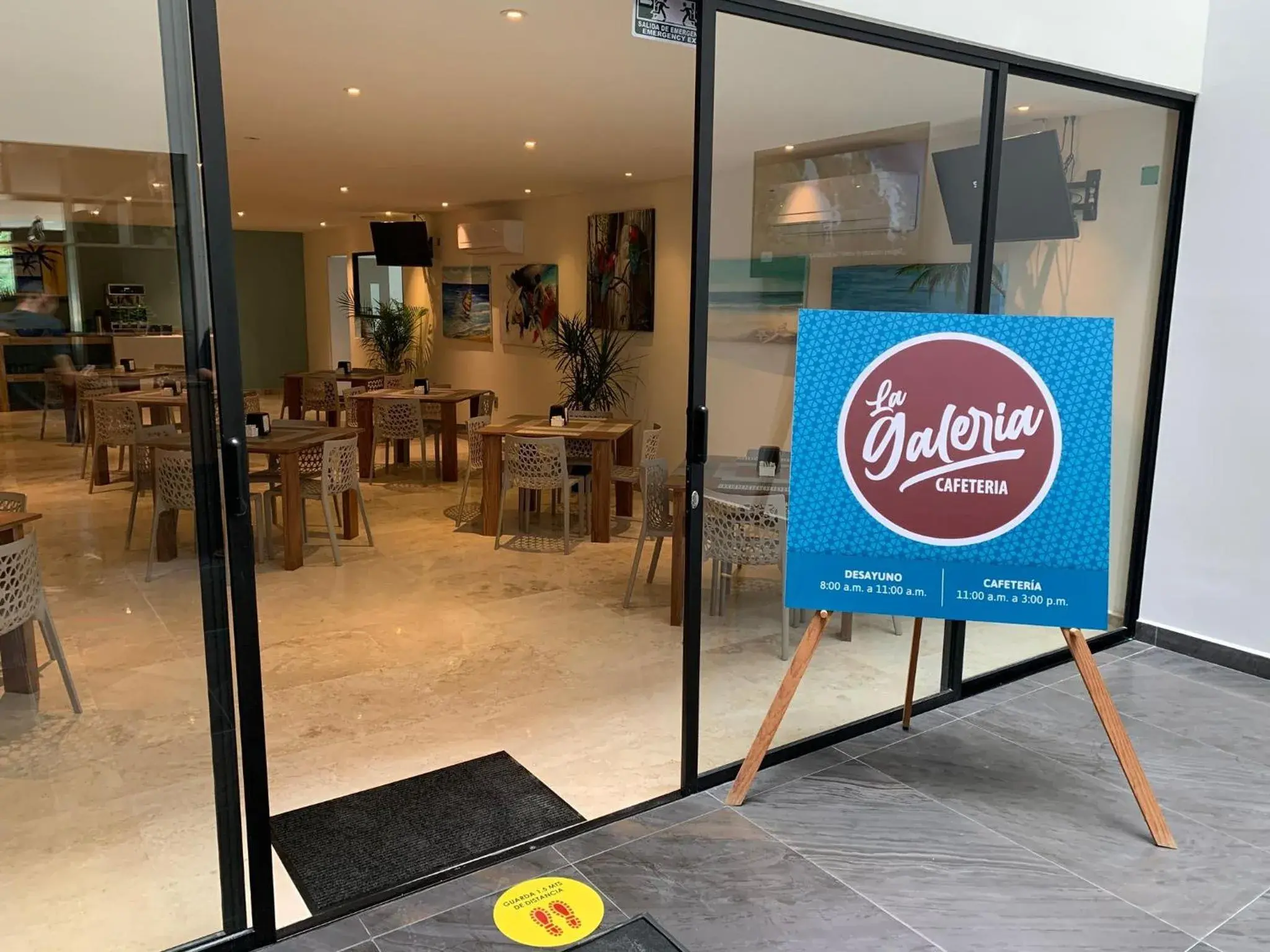 Restaurant/places to eat in Hotel Luma by Kavia Restaurant/places to eat in Hotel Luma by Kavia