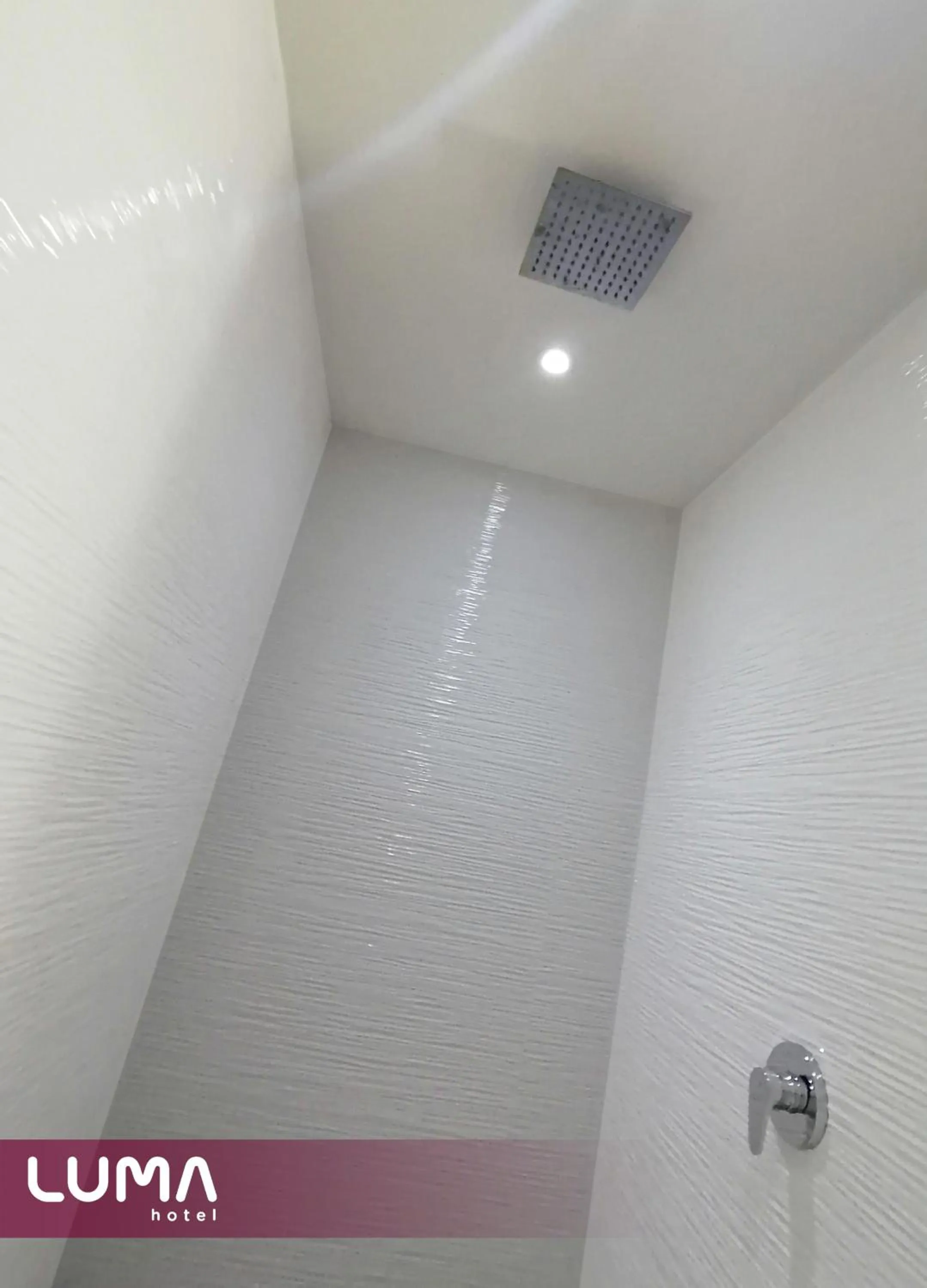 Bathroom in Hotel Luma by Kavia