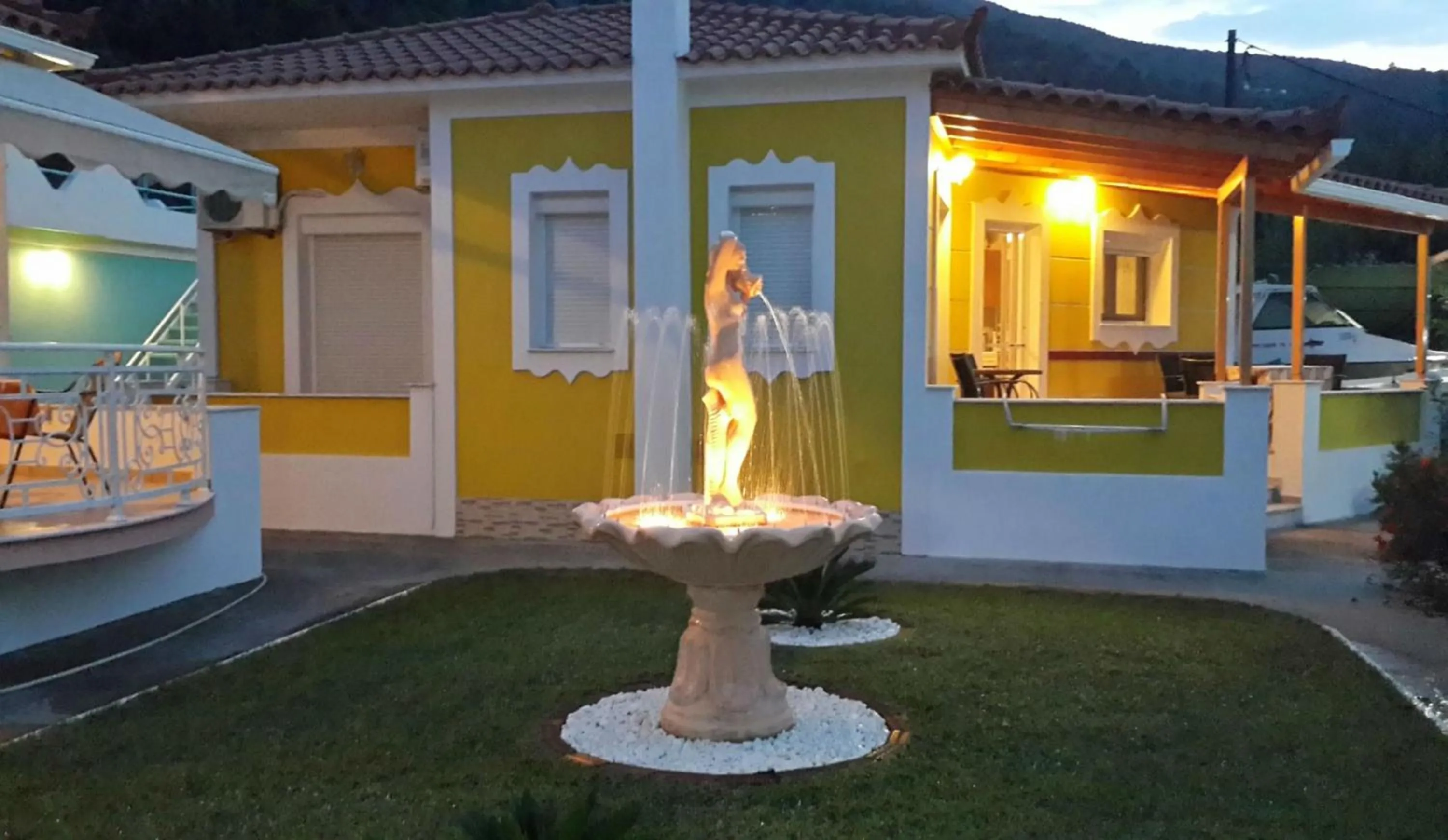 Decorative detail in Elisabeth Villas
