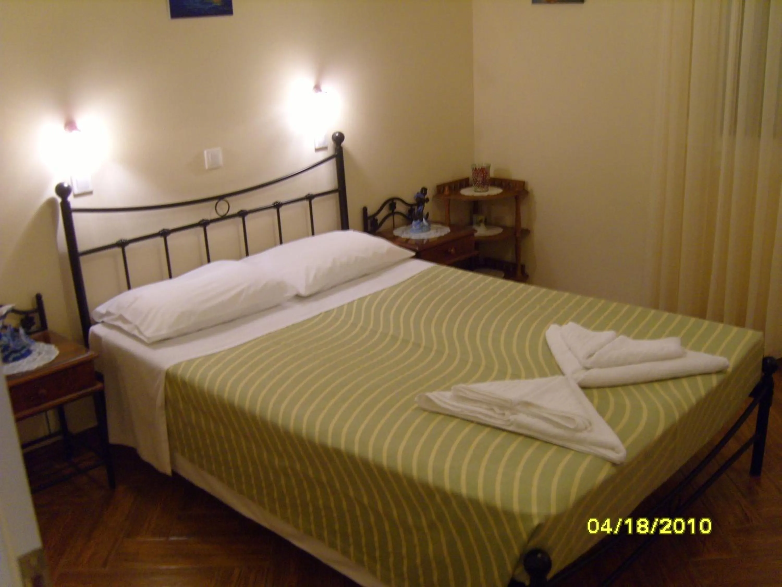 Bedroom, Bed in Elisabeth Villas