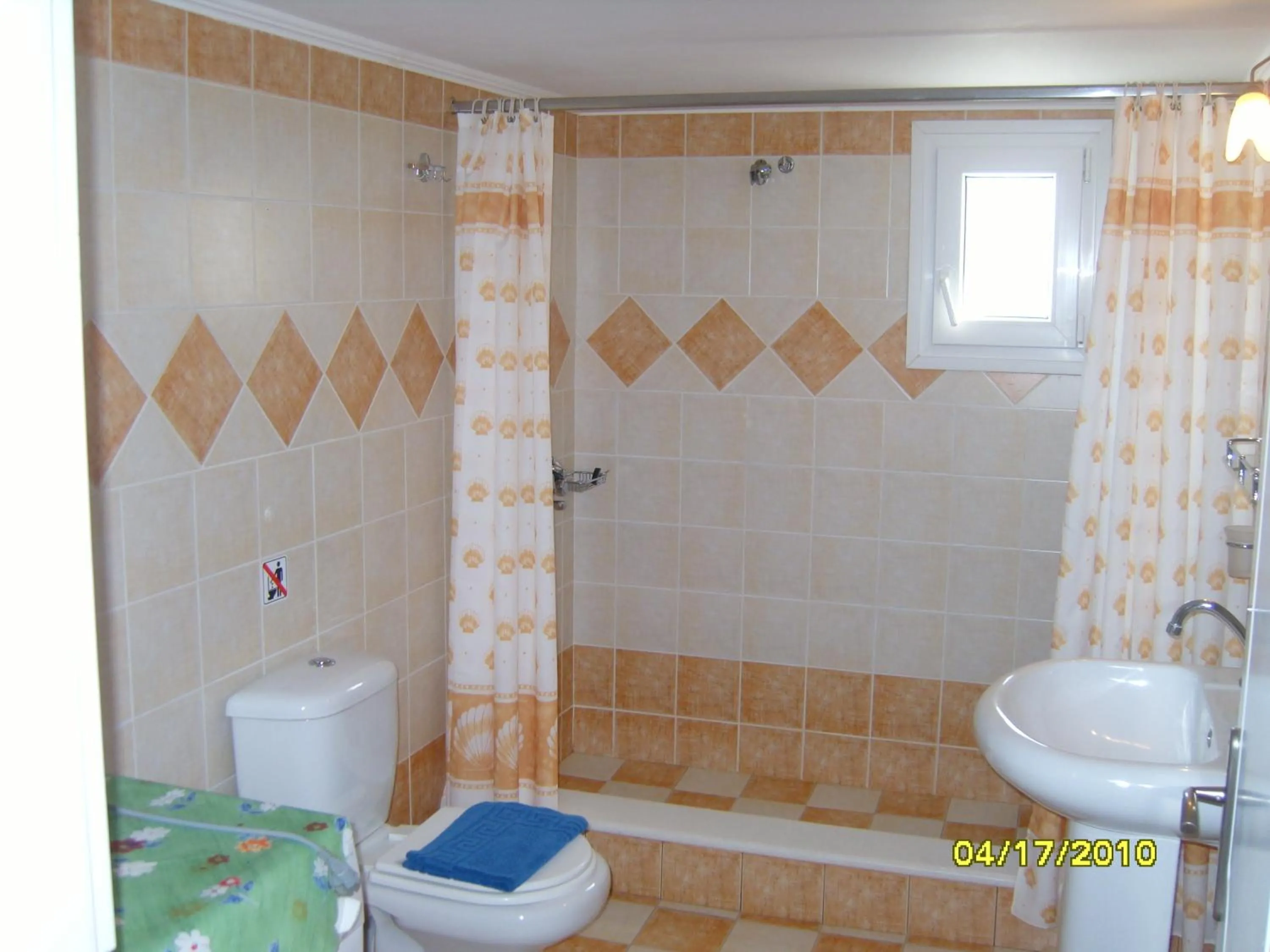 Bathroom in Elisabeth Villas
