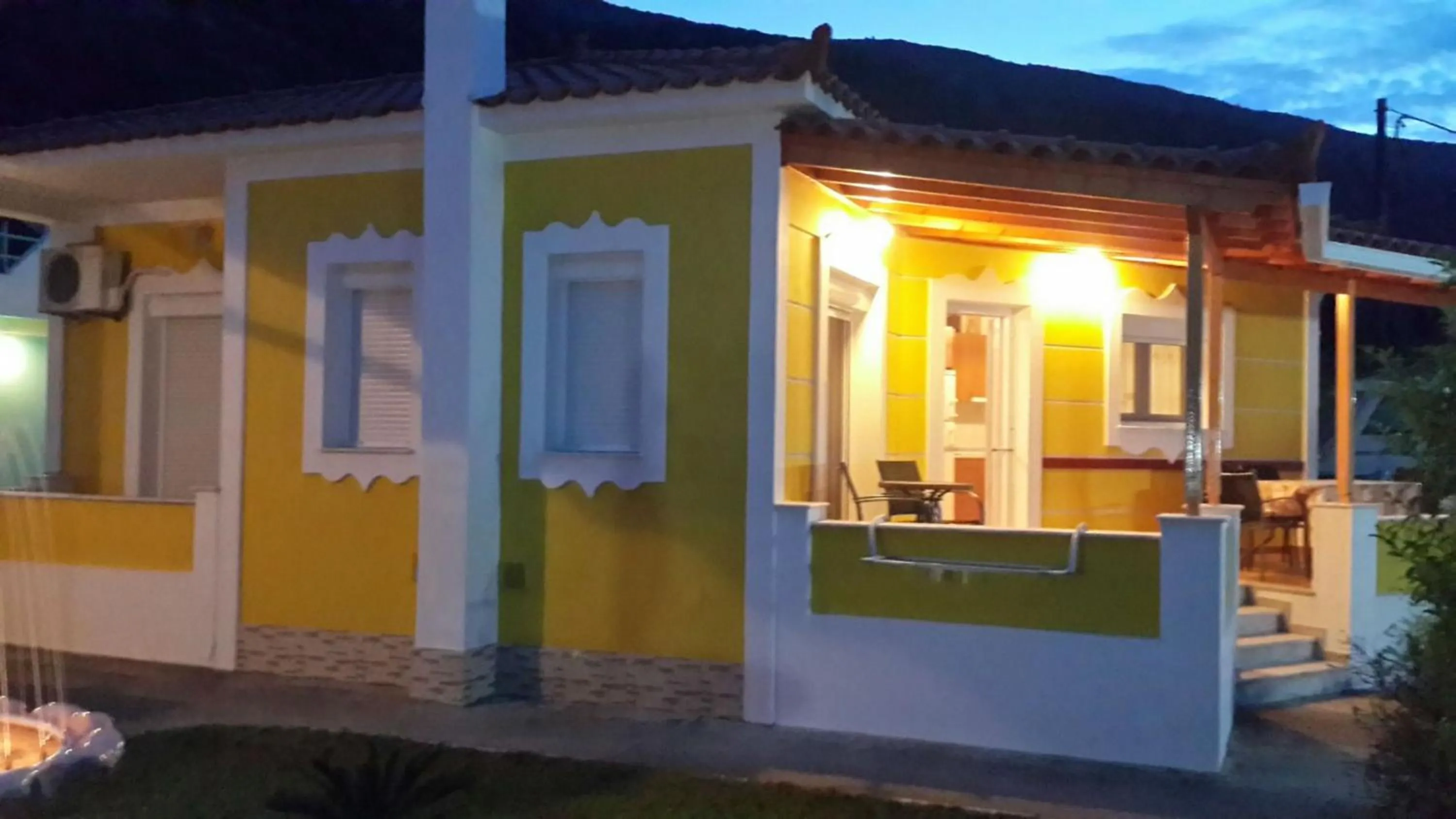 Property building in Elisabeth Villas