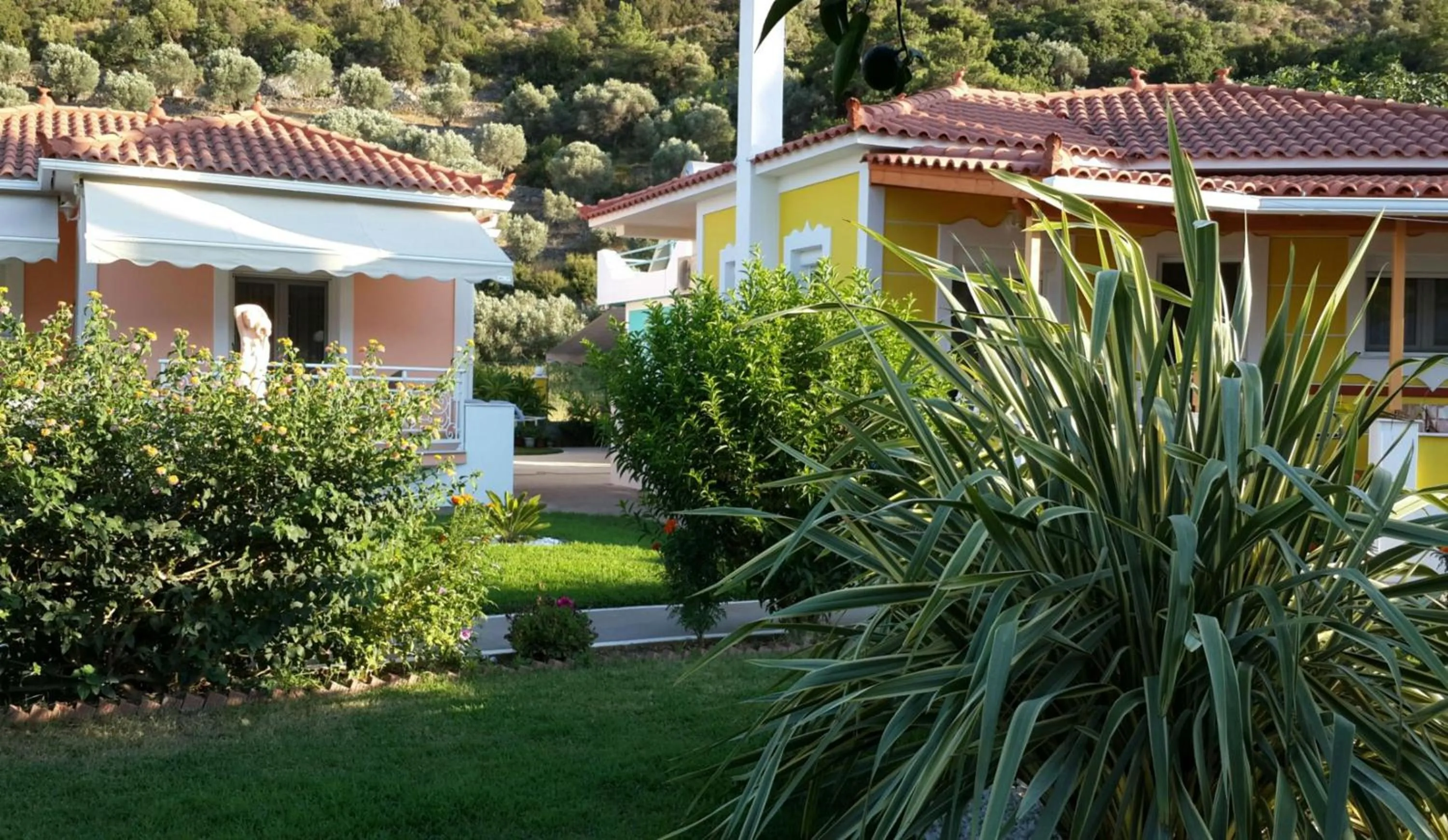 Property building in Elisabeth Villas