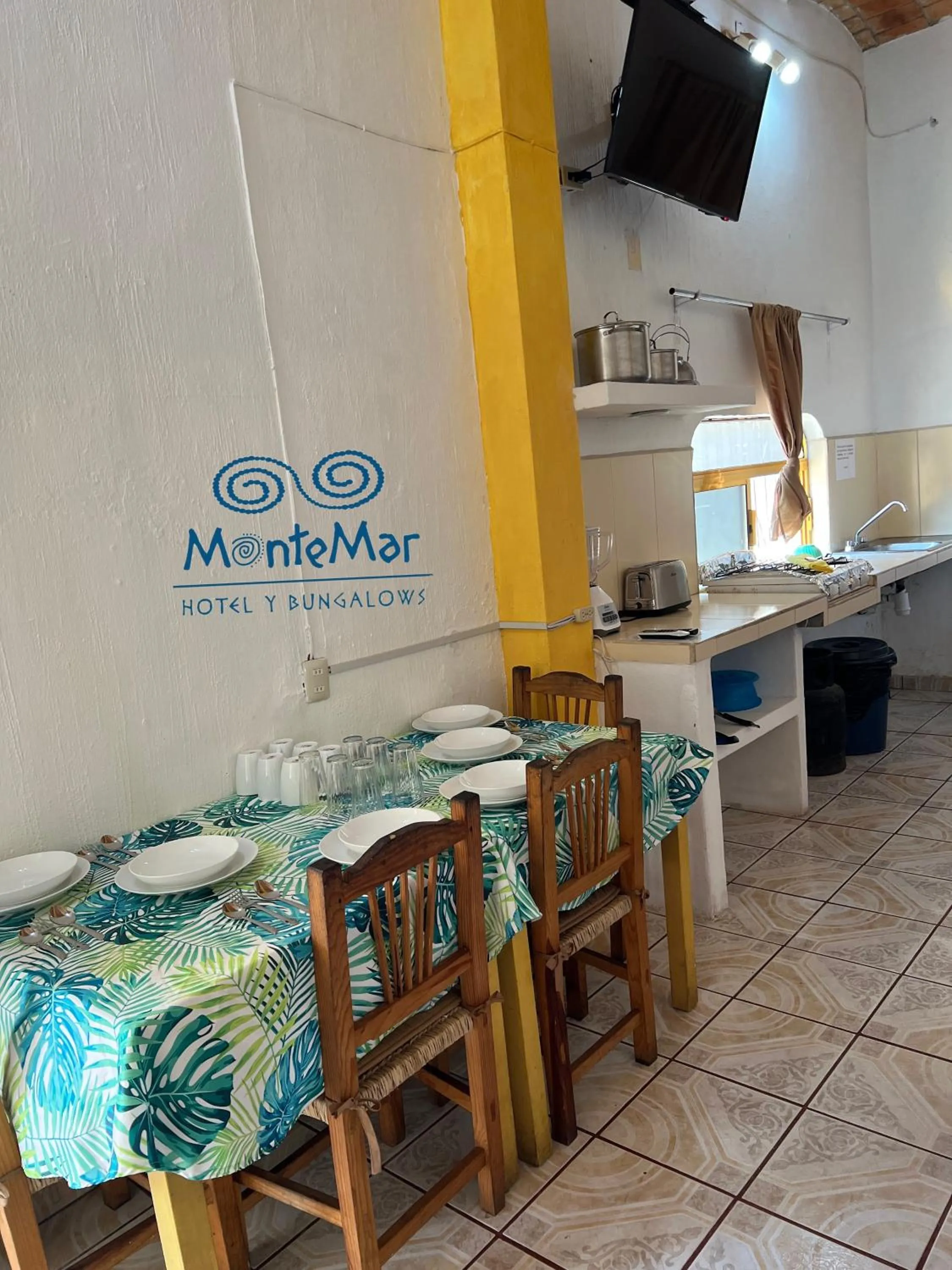 MonteMar Hotel y Bungalows