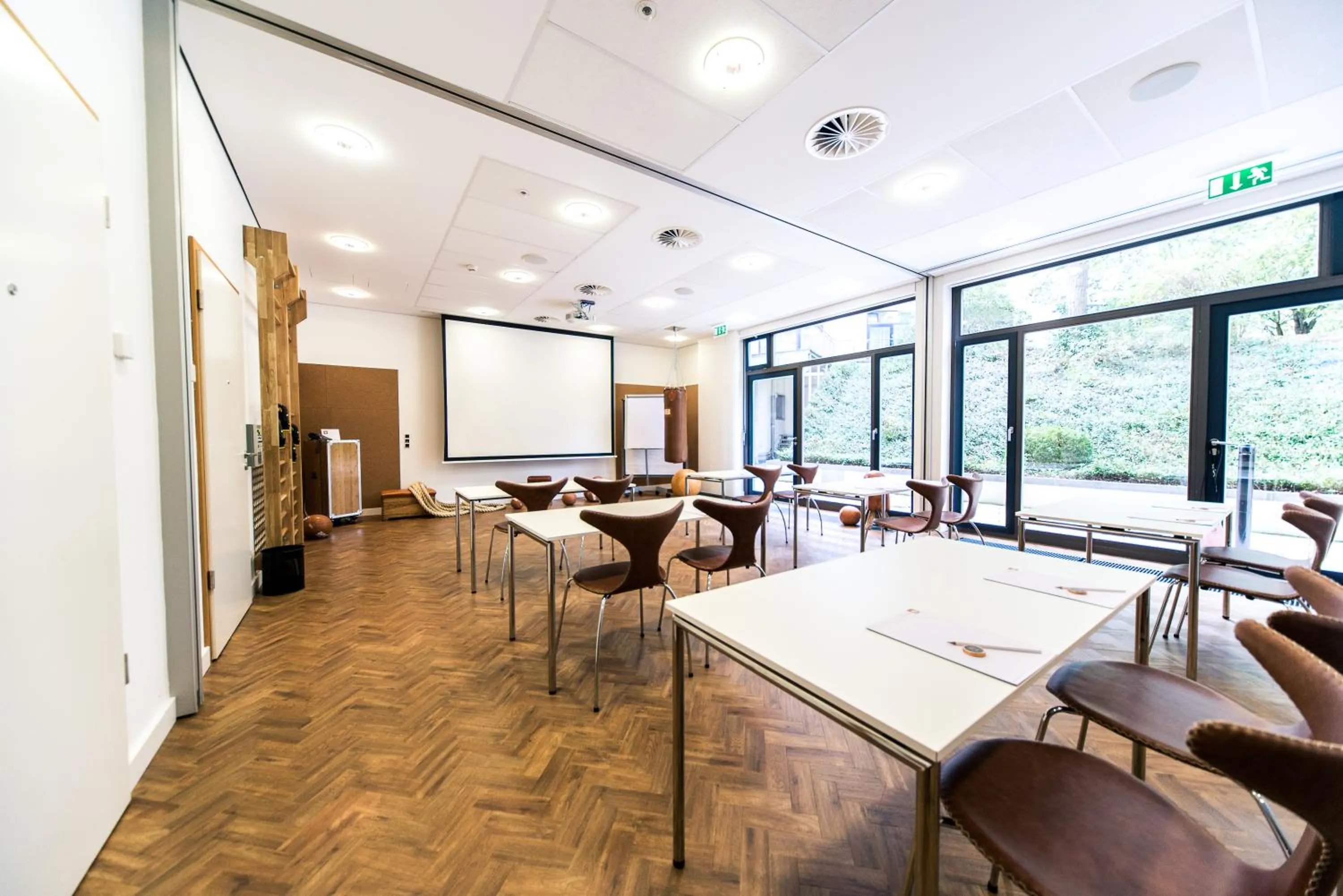 Business facilities in Hotel Esplanade Resort & Spa - Adults Only