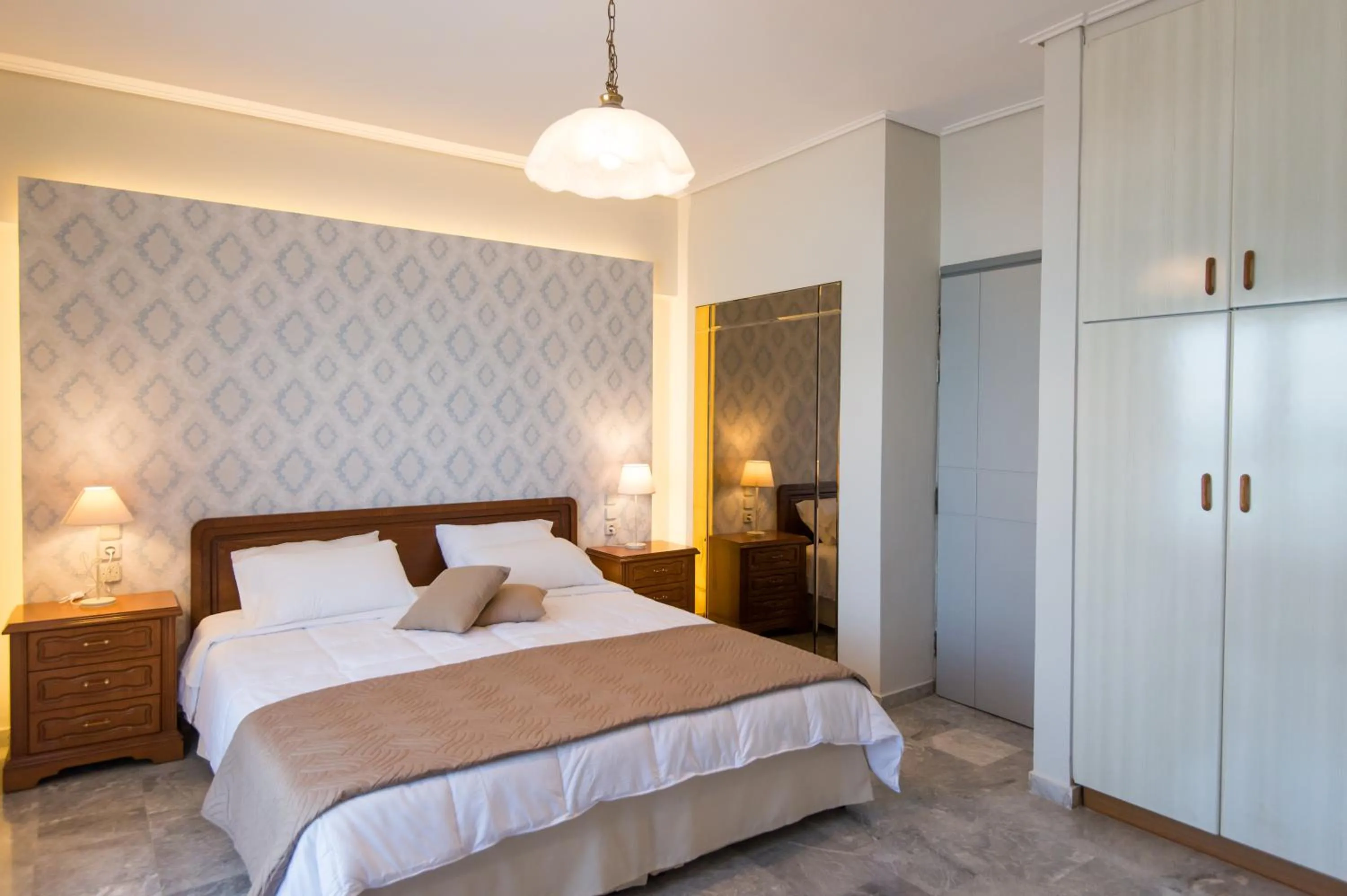 Bed in Birais Beach Studios