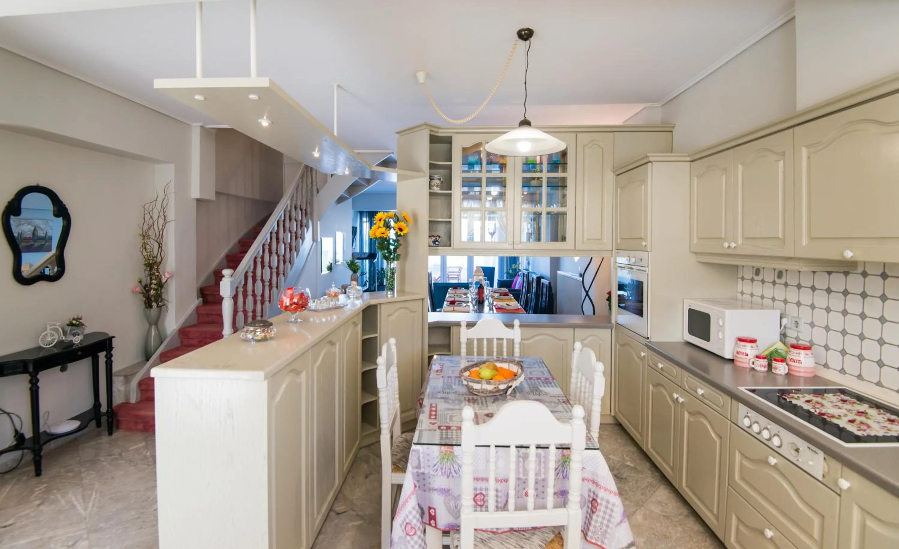 Kitchen or kitchenette in Birais Beach Studios