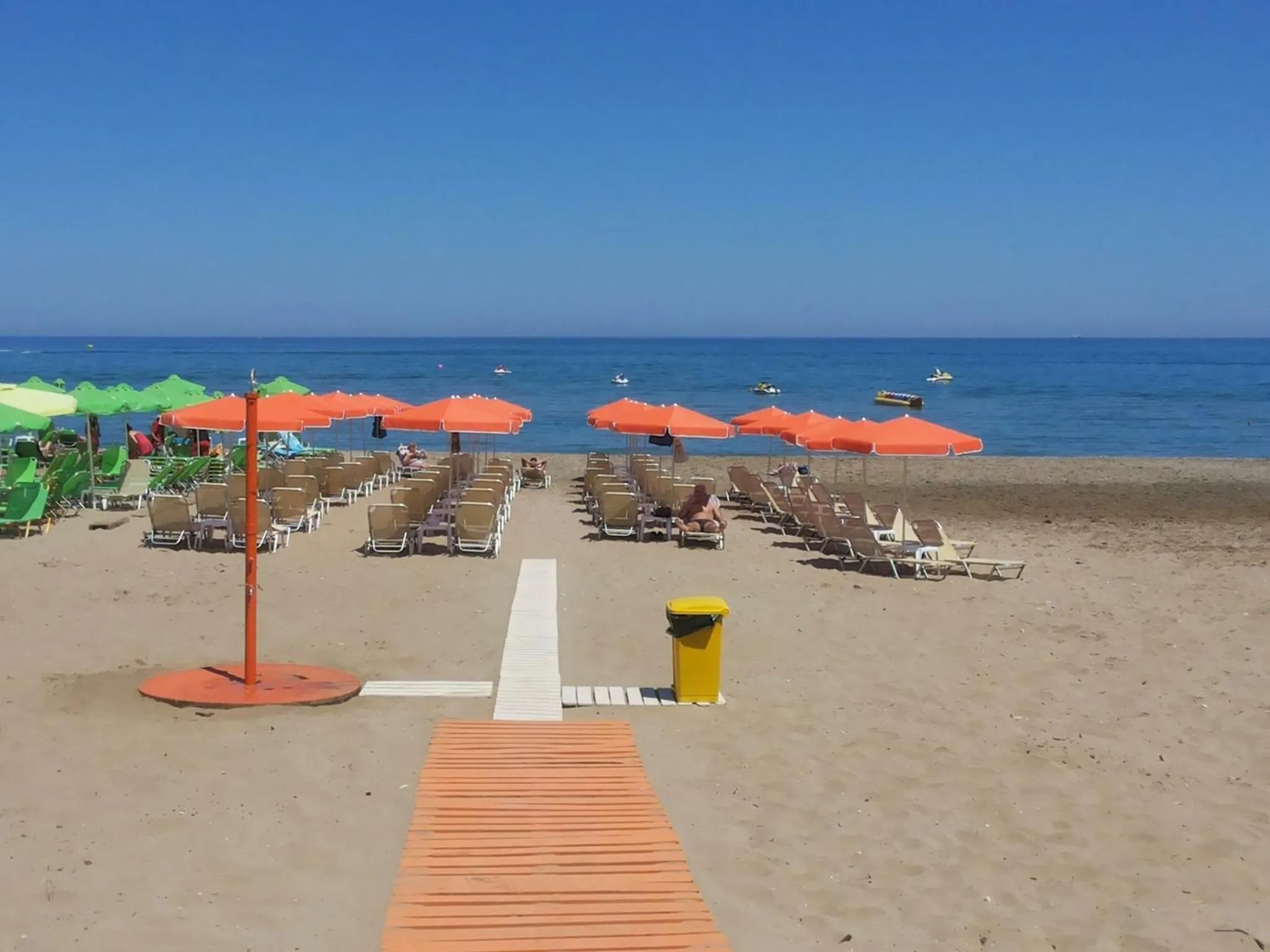 Fishing in Birais Beach Studios