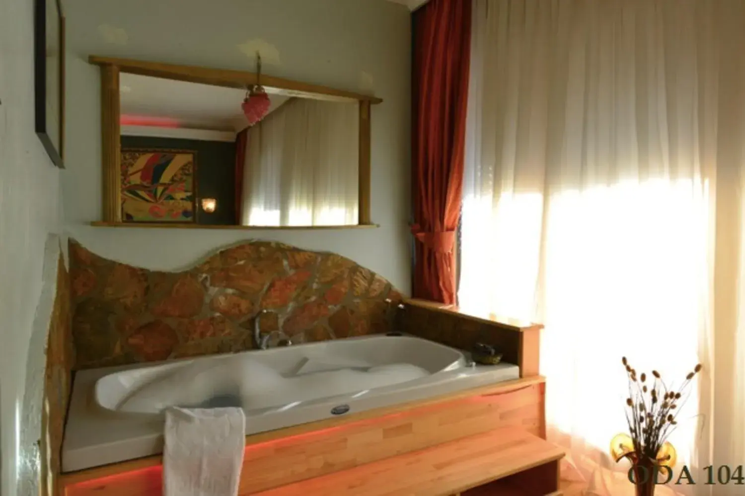 Deluxe Room with River View - single occupancy in Treetops Park Hotel Deluxe Room with River View - single occupancy in Treetops Park Hotel