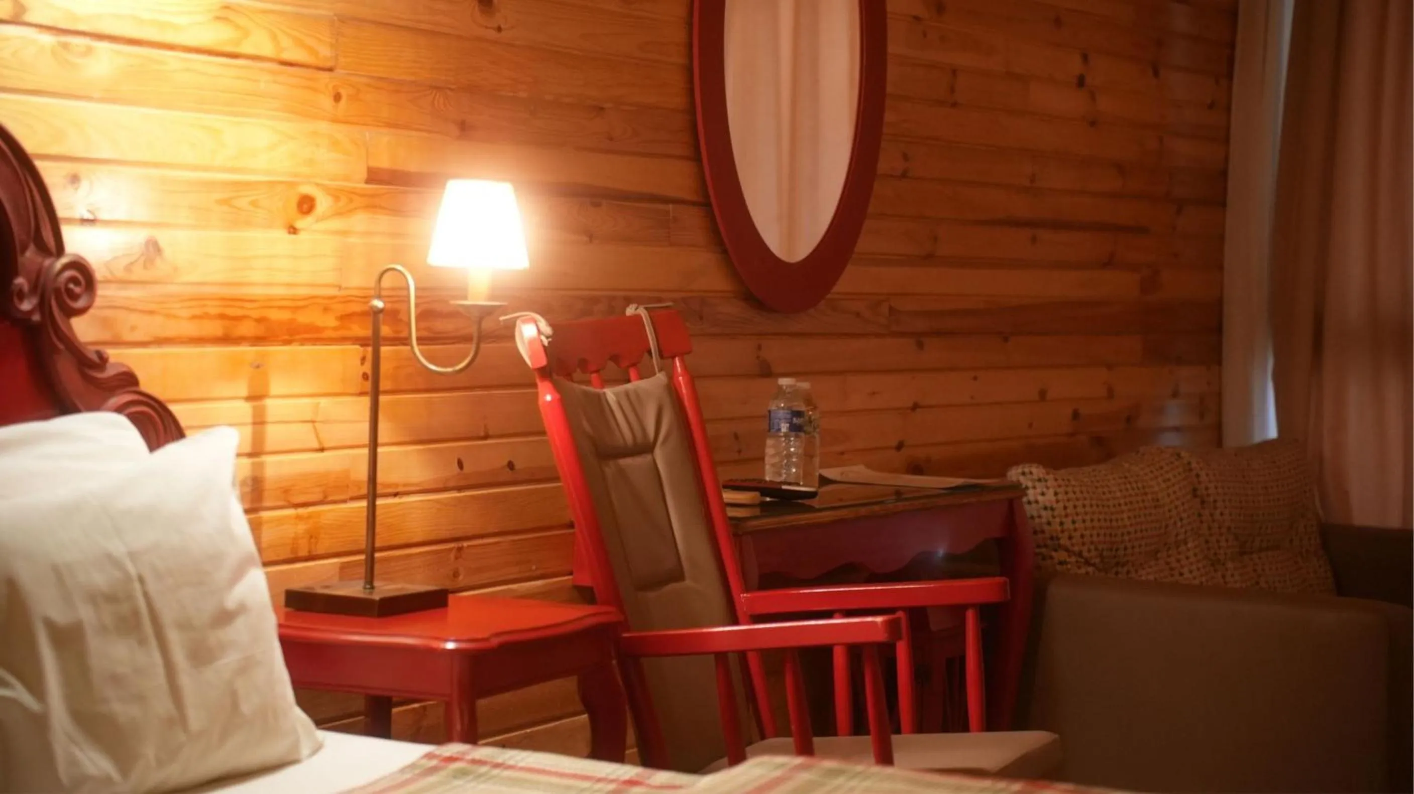 Decorative detail, Bed in Treetops Park Hotel