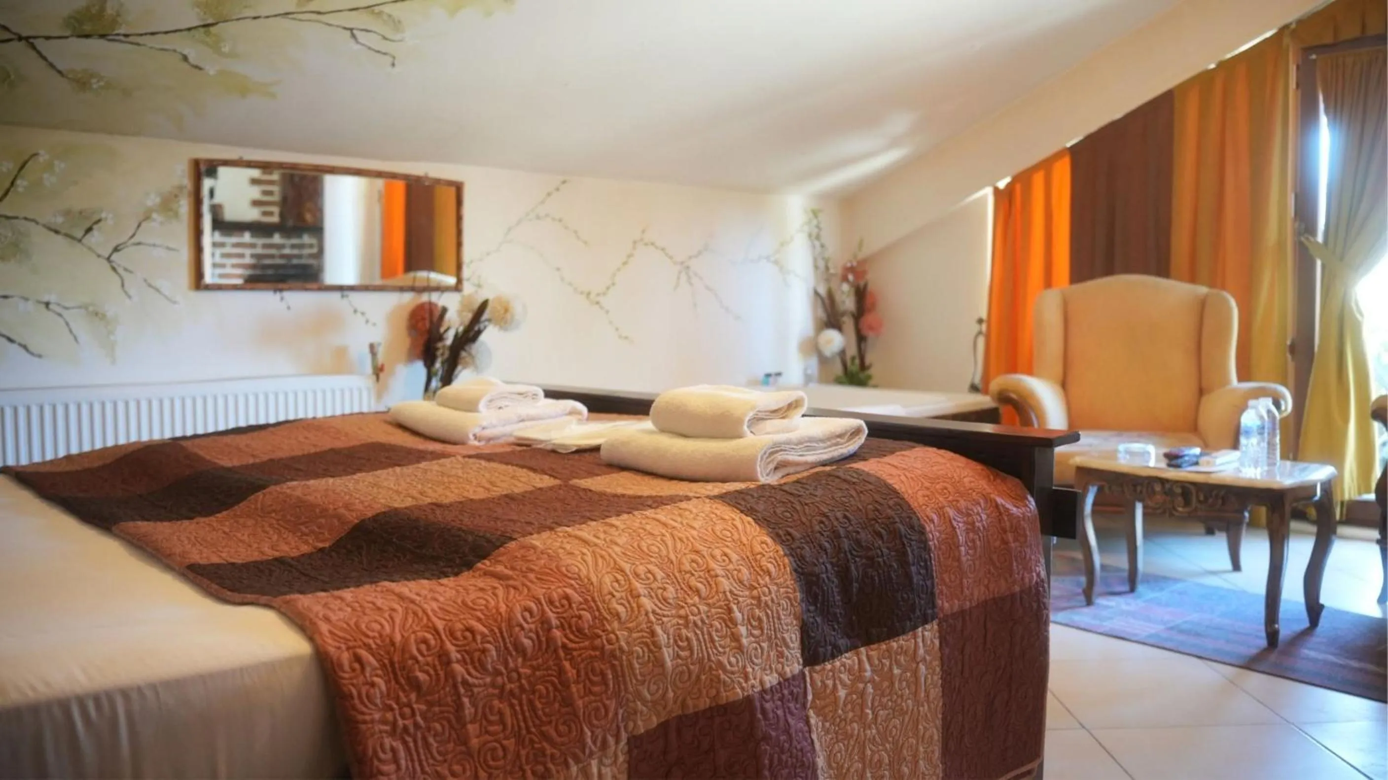 Photo of the whole room, Bed in Treetops Park Hotel