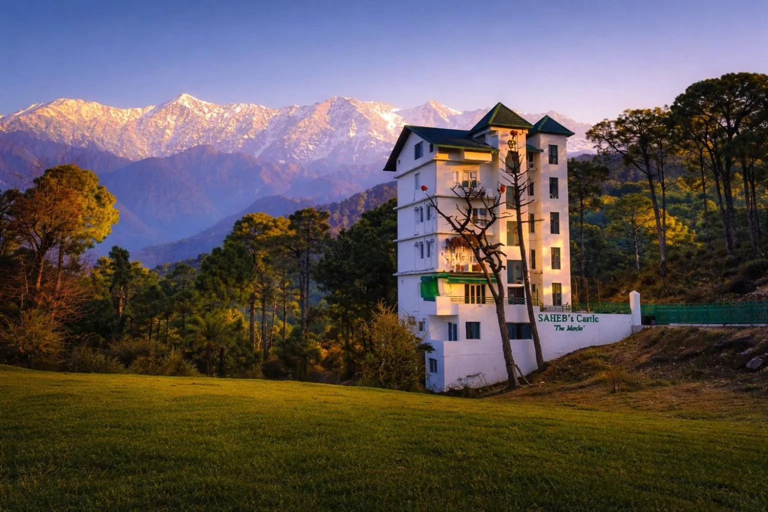 Property building in Hotel Saheb's Castle - Best Mountain View & Jacuzzi Suites, McLeodganj
