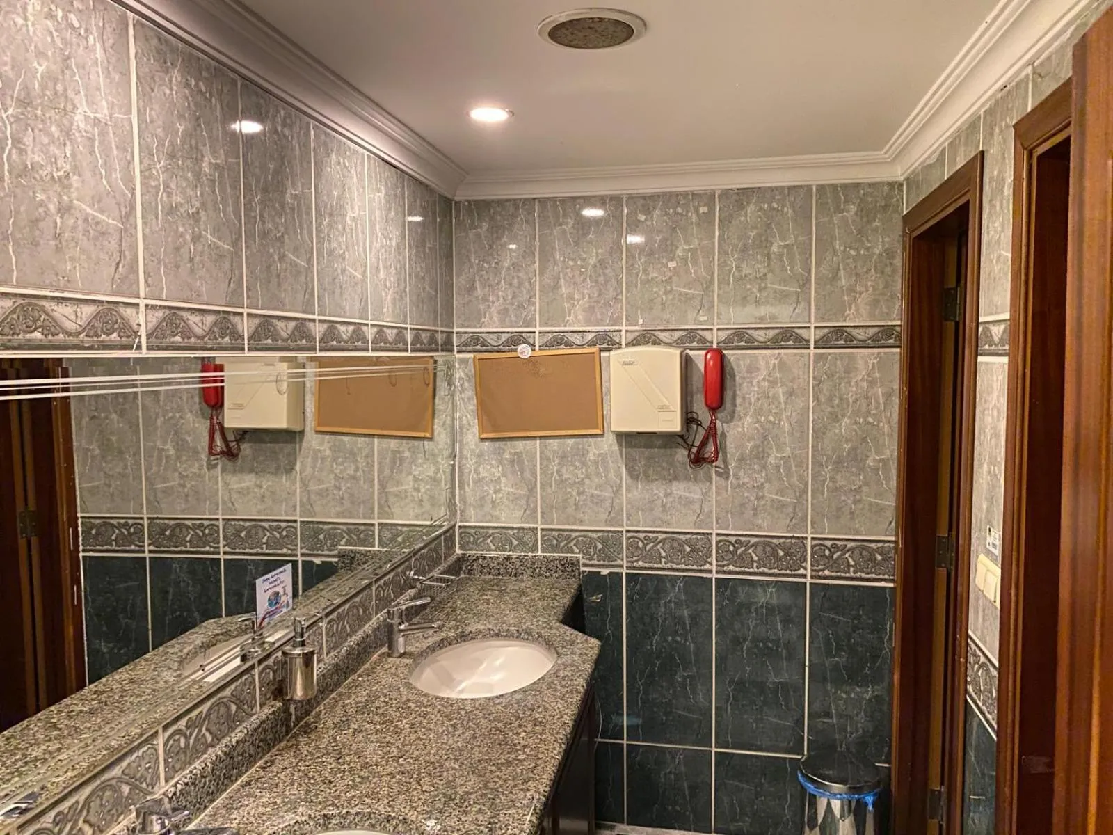 Toilet in Hotel Büyük Levent