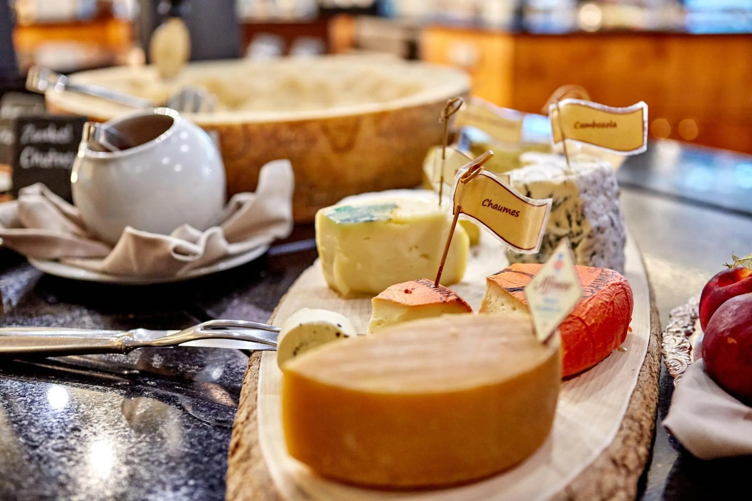 Buffet breakfast in Hotel am Badersee