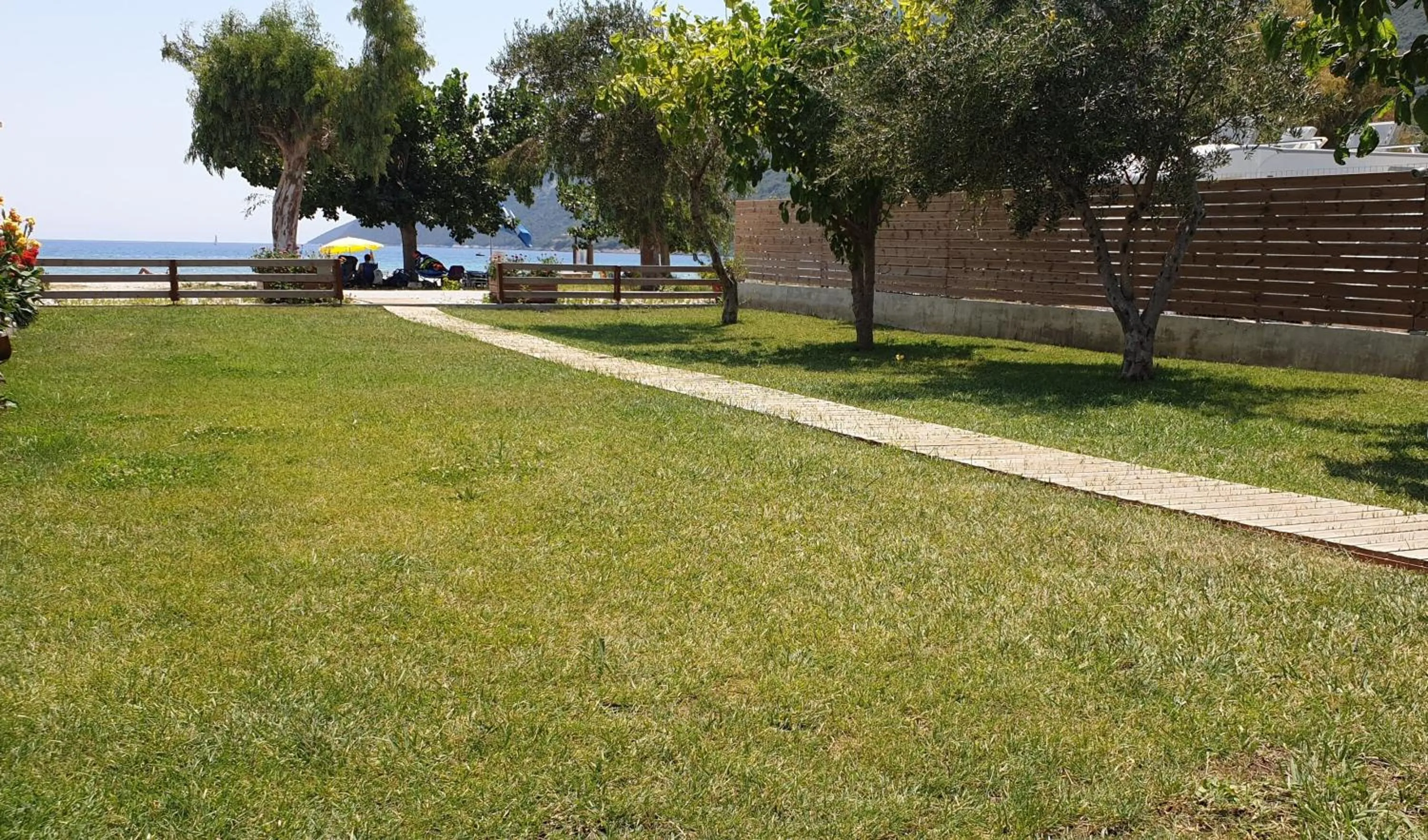 Garden in Bayside Apartments