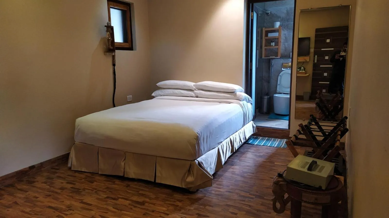 Bed in COTTAGES BY THE CREEK.