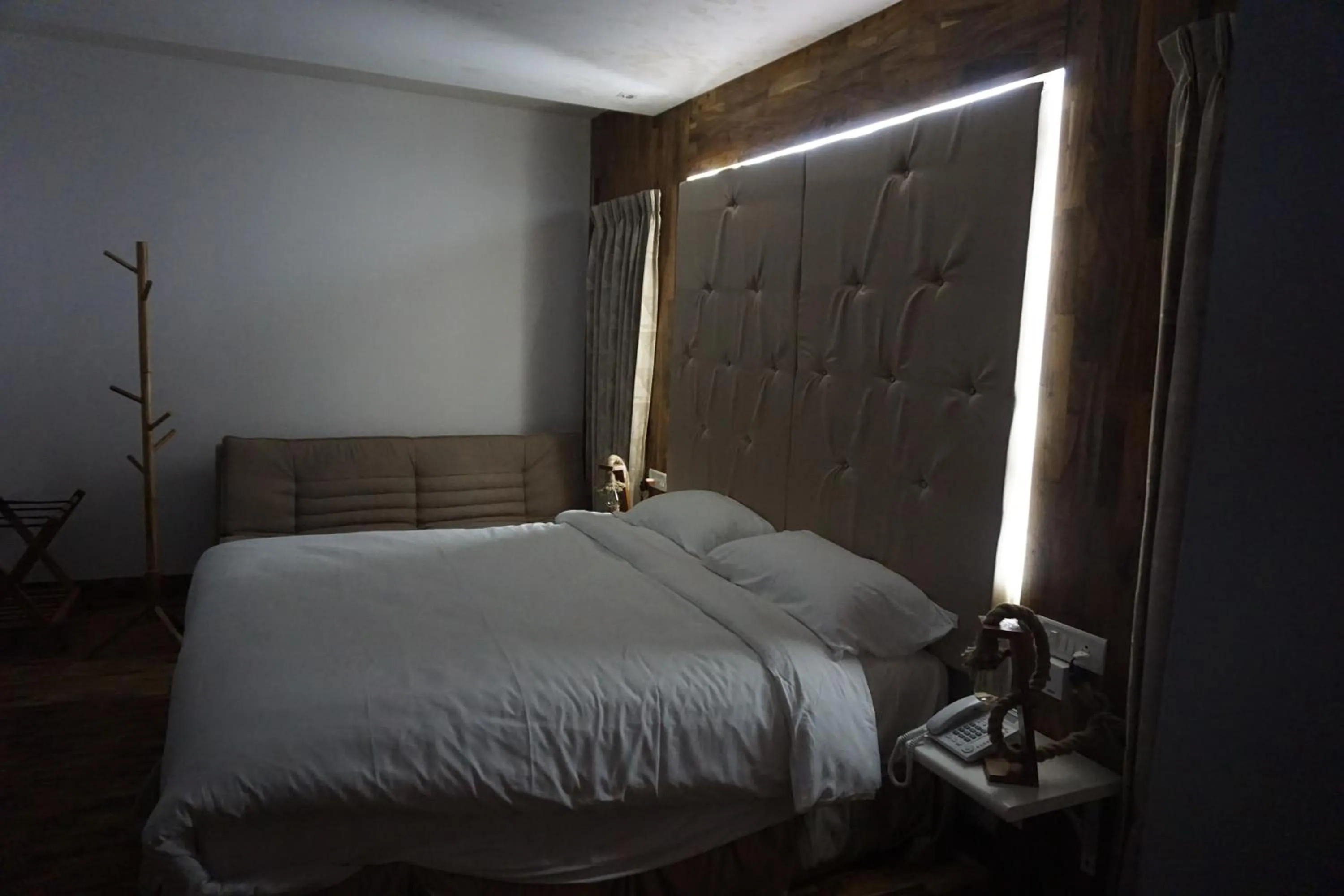 Bedroom, Bed in COTTAGES BY THE CREEK.