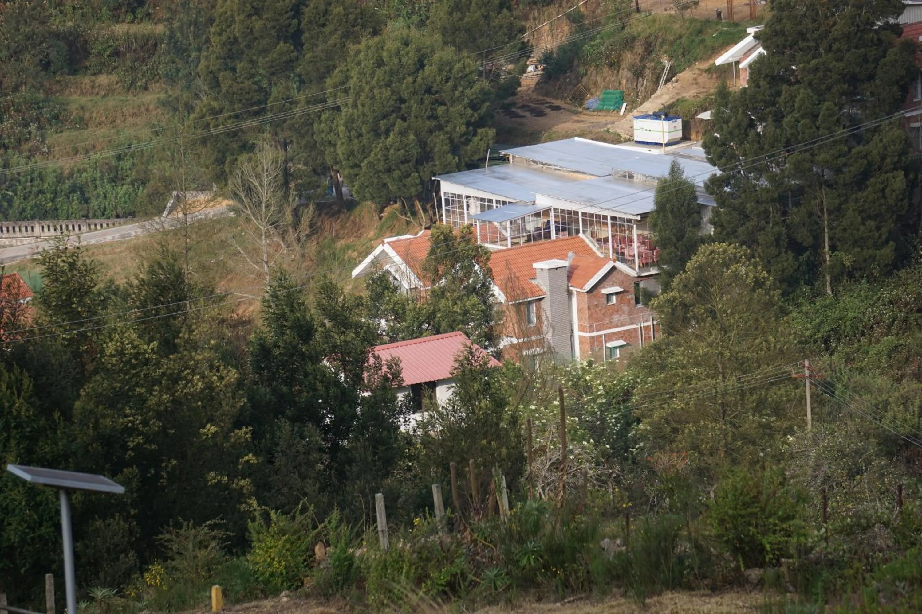 Property building in COTTAGES BY THE CREEK.