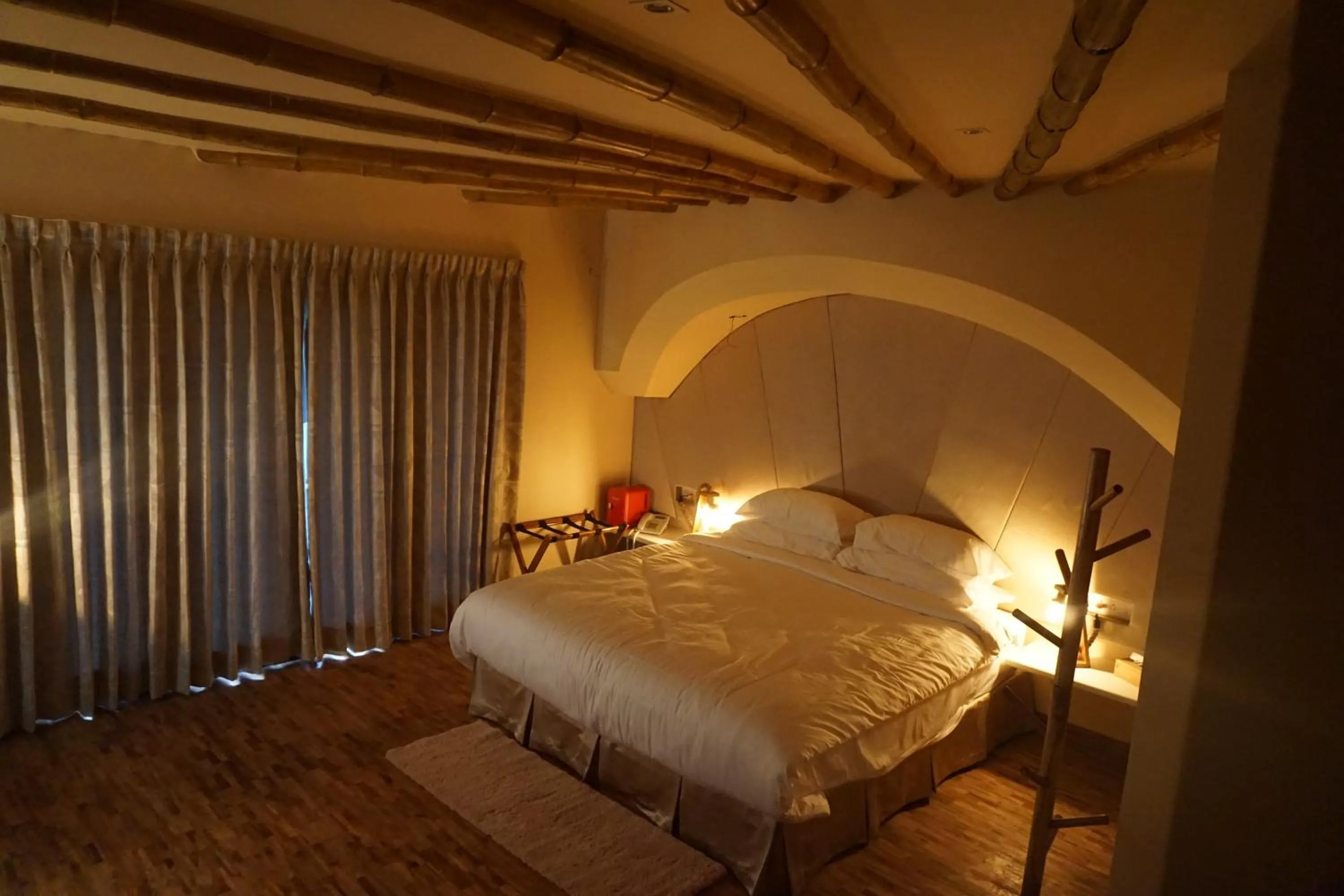 Bedroom, Bed in COTTAGES BY THE CREEK.