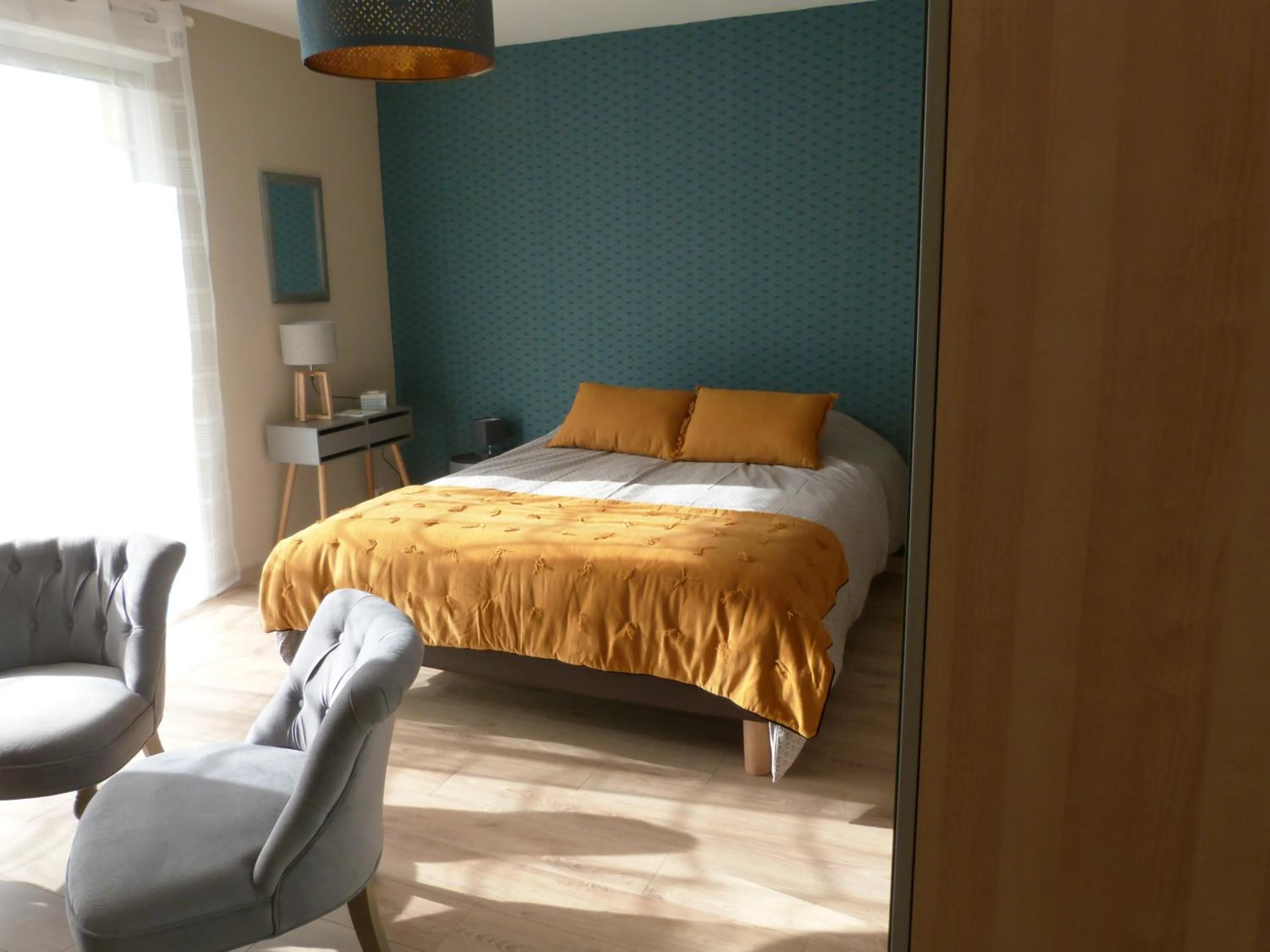Photo of the whole room, Bed in Le Clos de l'Abré