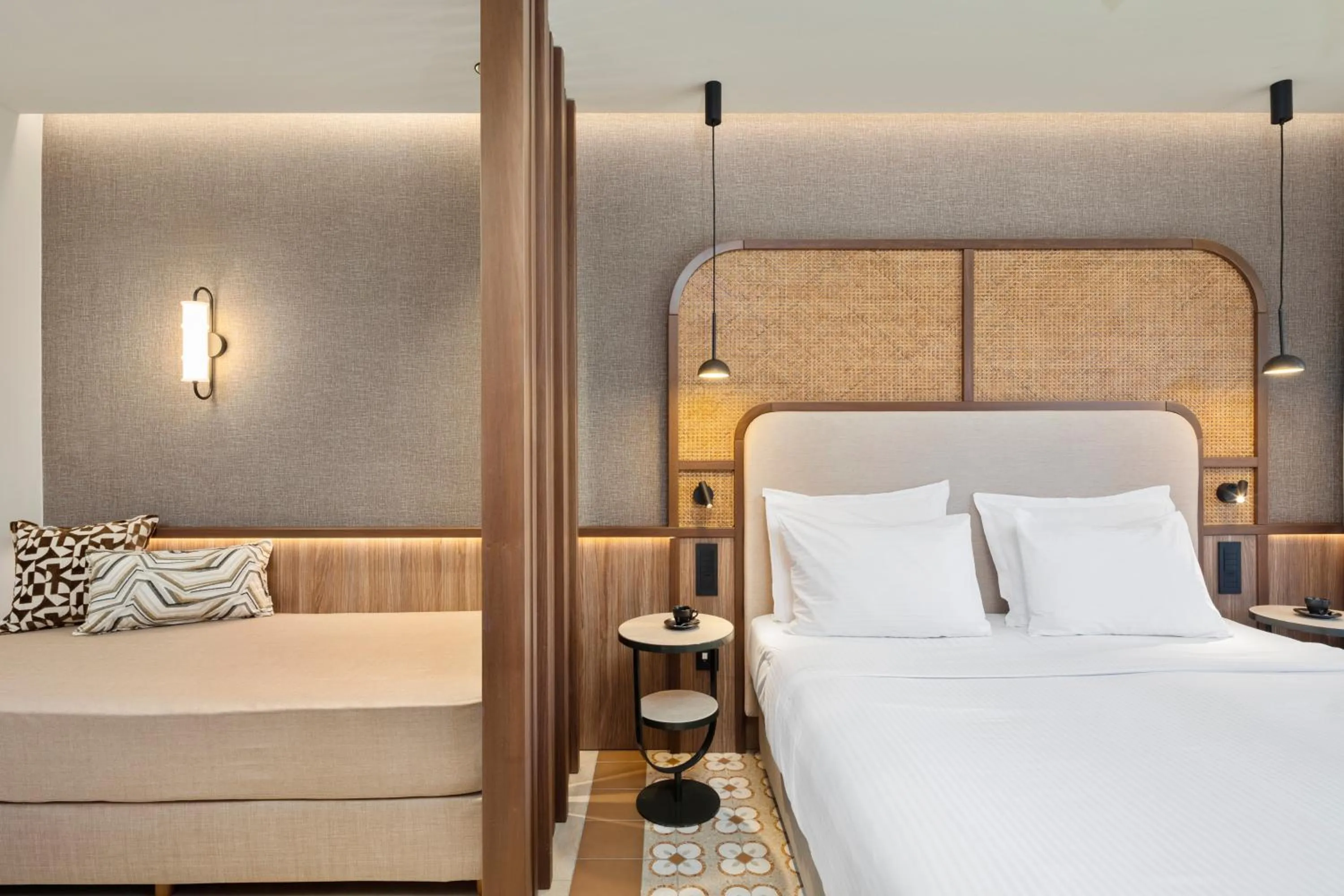 Bedroom, Bed in SENTIDO Apollo Palace