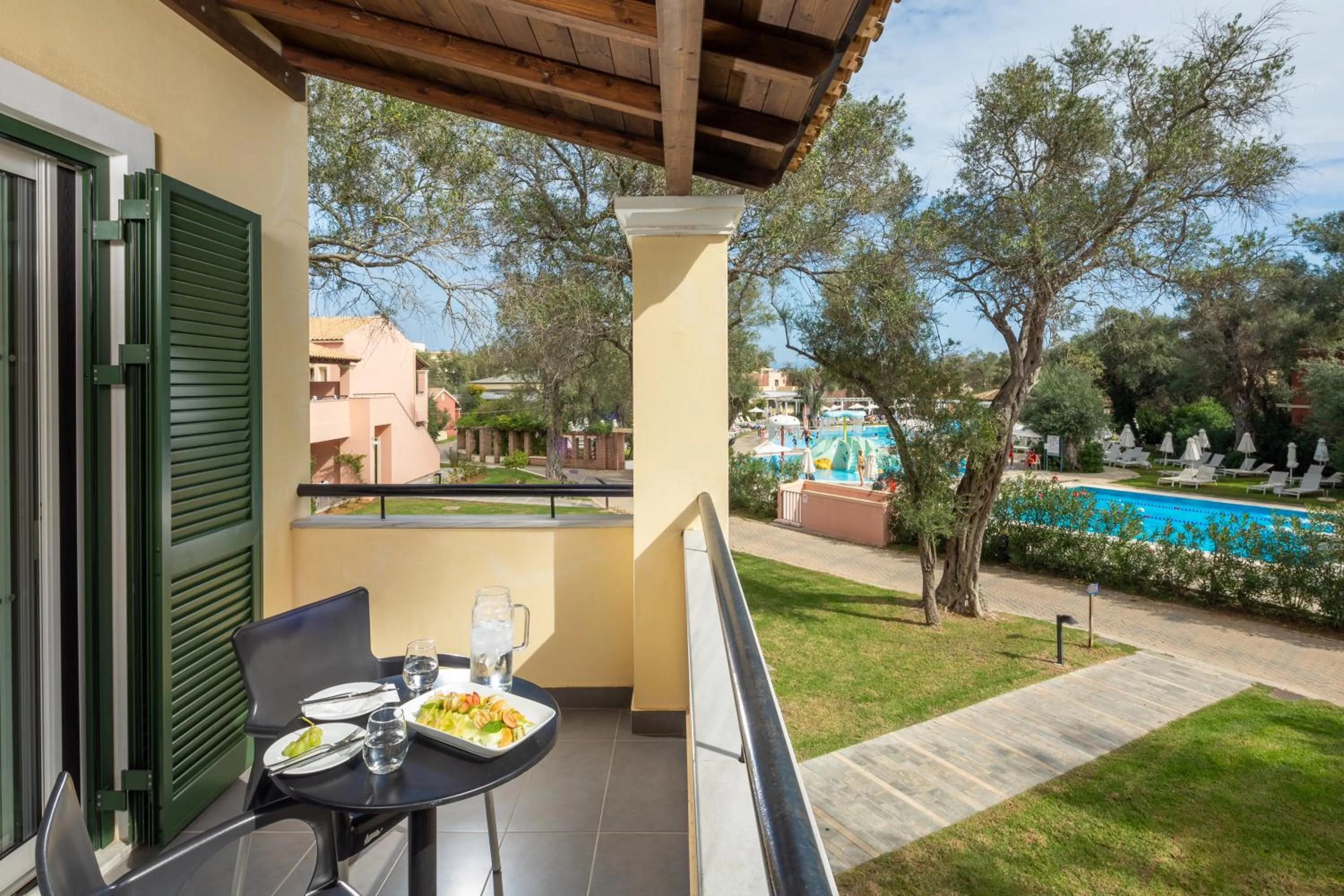 Balcony/Terrace in SENTIDO Apollo Palace