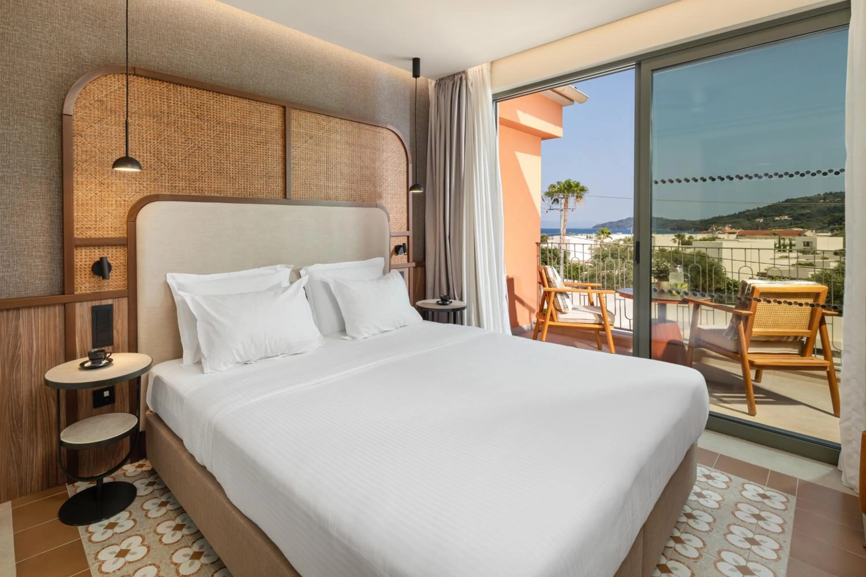 Bedroom, Bed in SENTIDO Apollo Palace