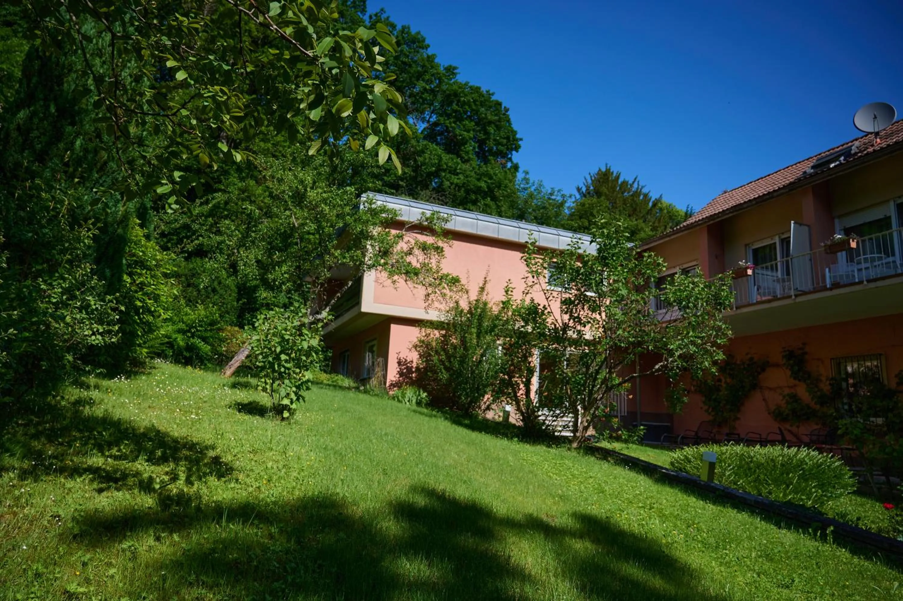 Property building in Hotel Morgensonne