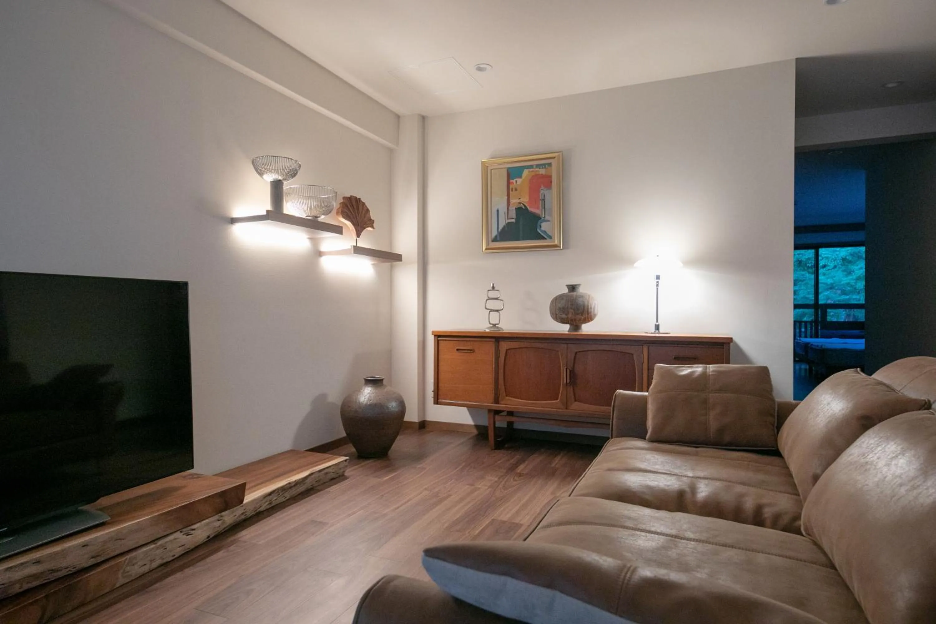 TV and multimedia in Saigakukan