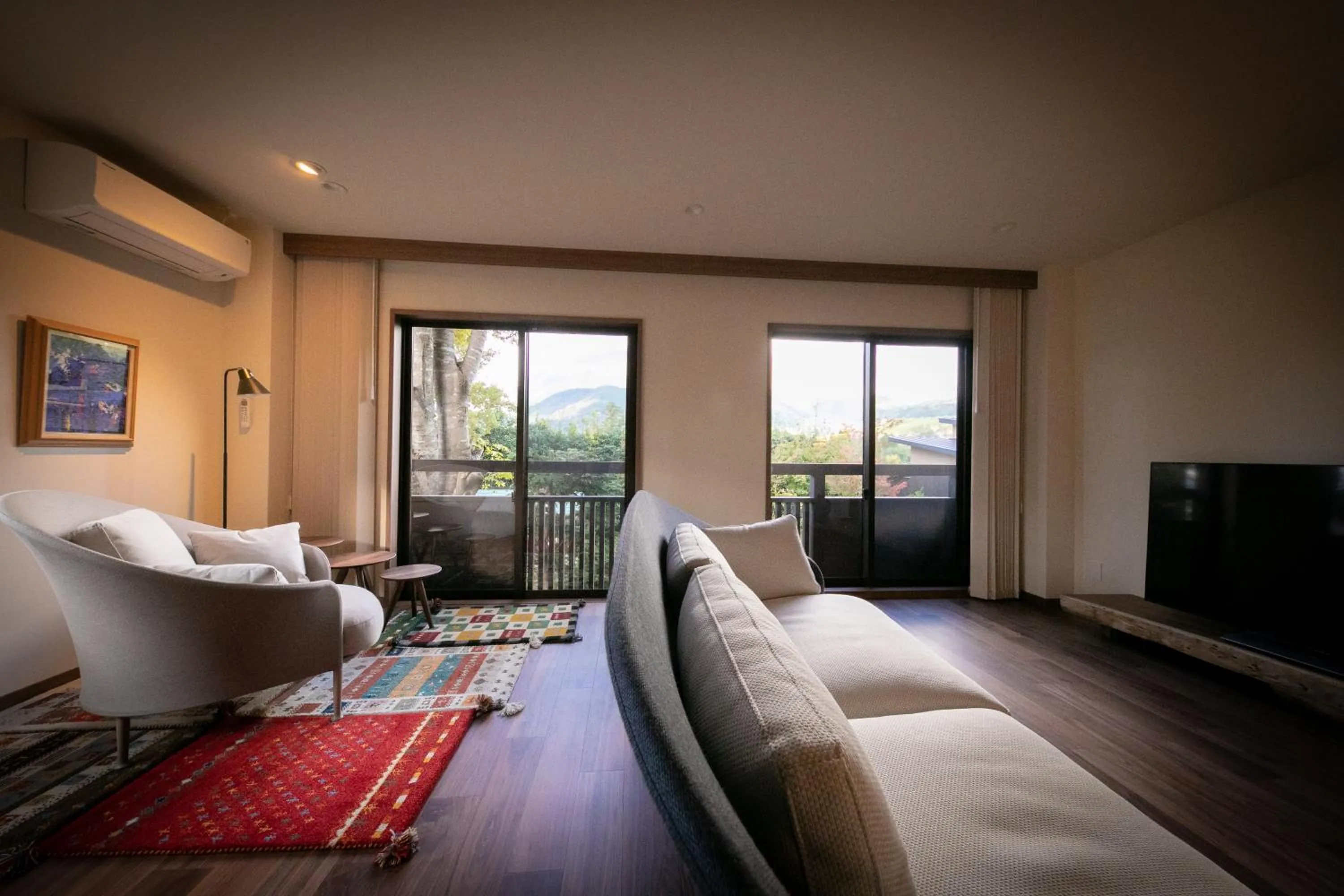 Living room in Saigakukan