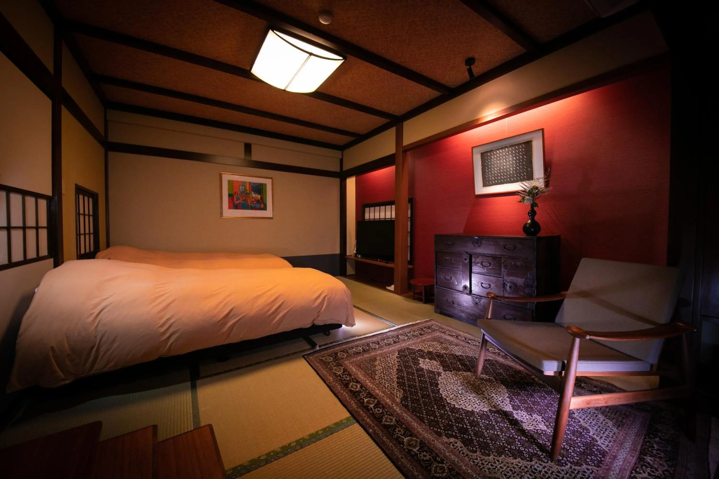 Photo of the whole room, Bed in Saigakukan