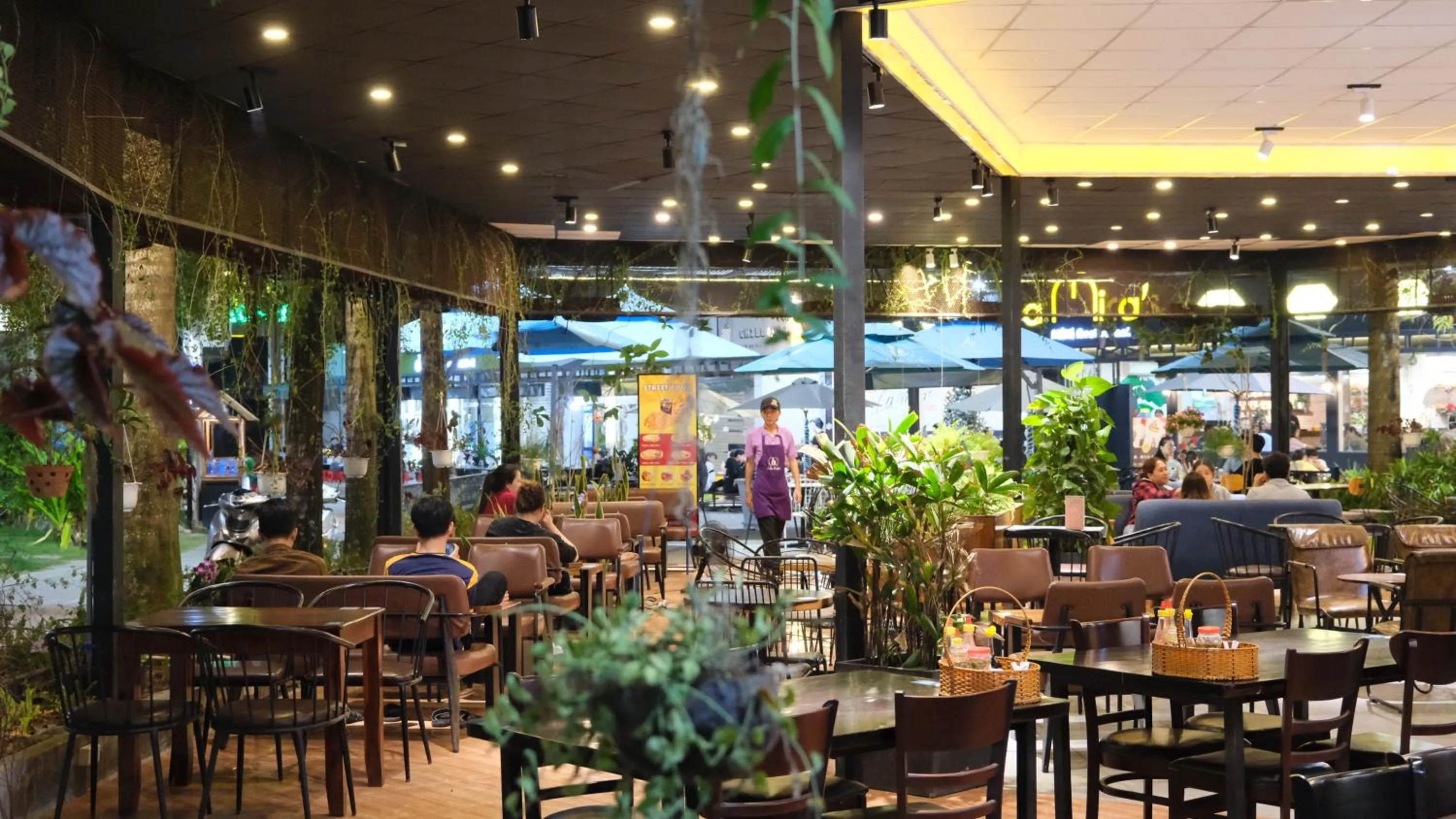 Restaurant/places to eat in Phú Quốc Hotel