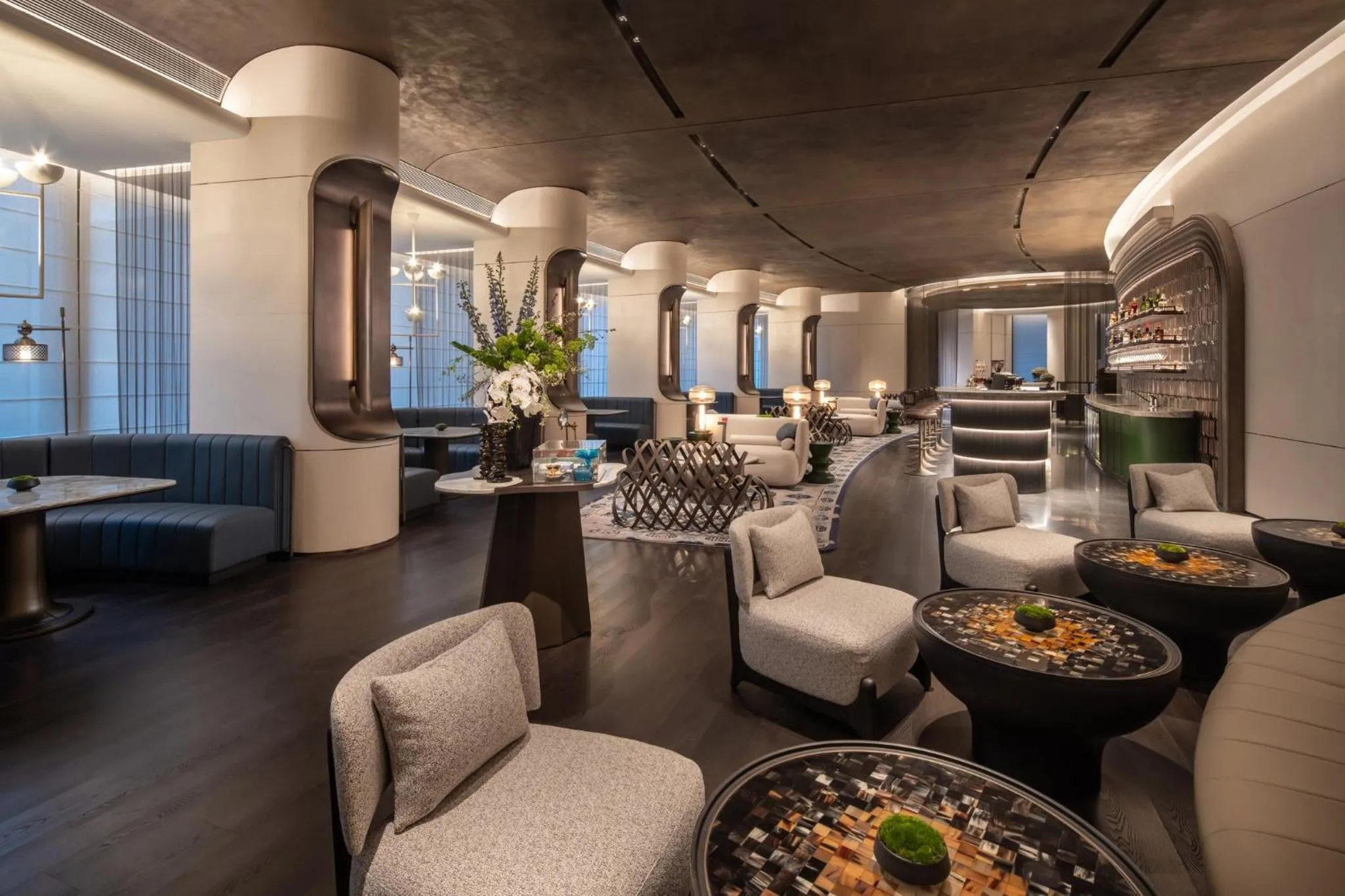 Lounge or bar in Hangzhou Wulin GDA Hotel, Vignette Collection - Nearby the iconic Wulin Square, with only a few minutes' walk to the West Lake