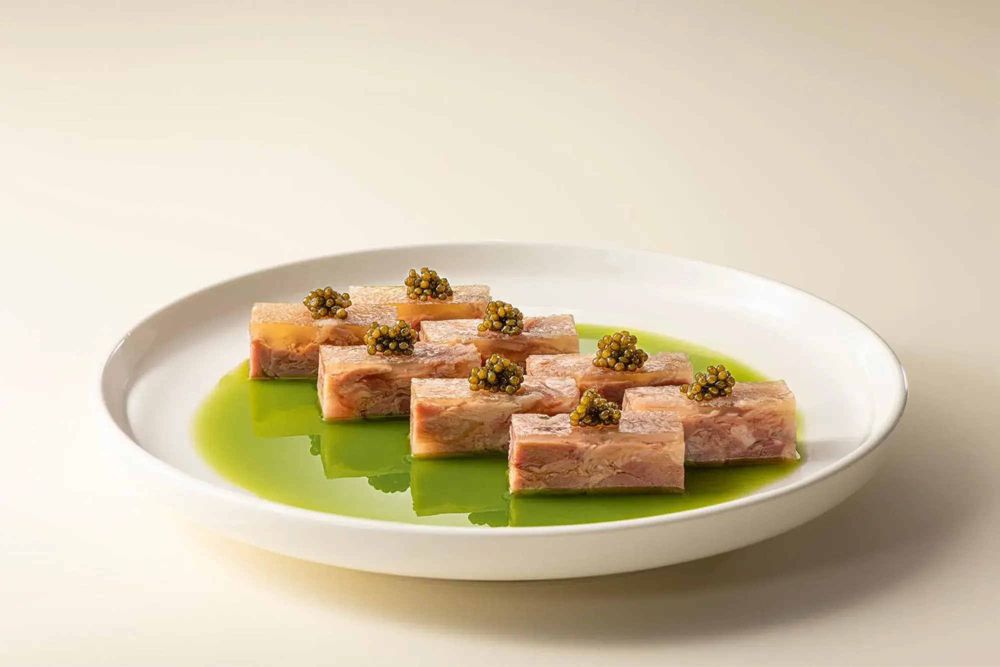 Restaurant/places to eat in Hangzhou Wulin GDA Hotel, Vignette Collection - Nearby the iconic Wulin Square, with only a few minutes' walk to the West Lake Restaurant/places to eat in Hangzhou Wulin GDA Hotel, Vignette Collection - Nearby the iconic Wulin Square, with only a few minutes' walk to the West Lake