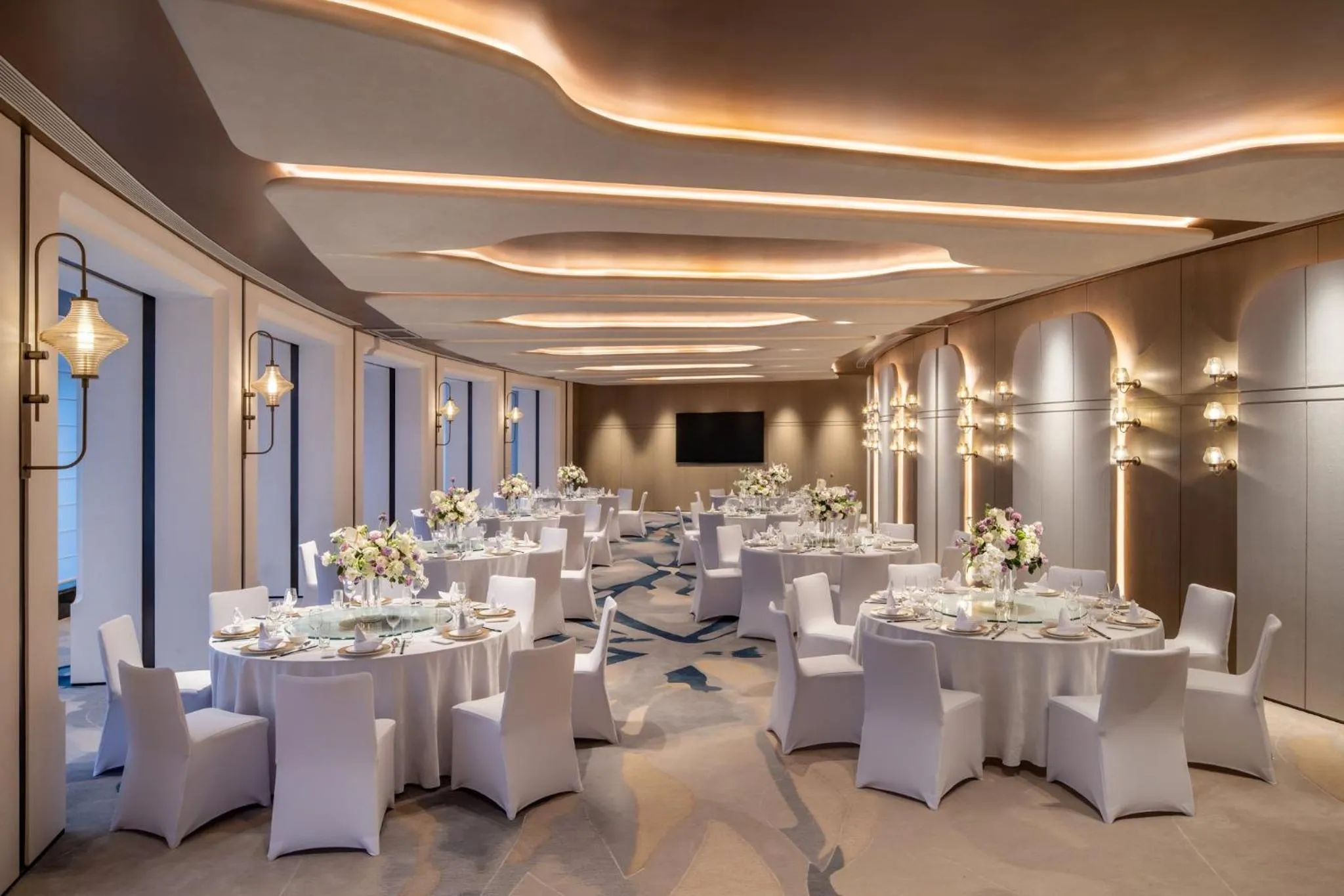 Meeting/conference room in Hangzhou Wulin GDA Hotel, Vignette Collection - Nearby the iconic Wulin Square, with only a few minutes' walk to the West Lake