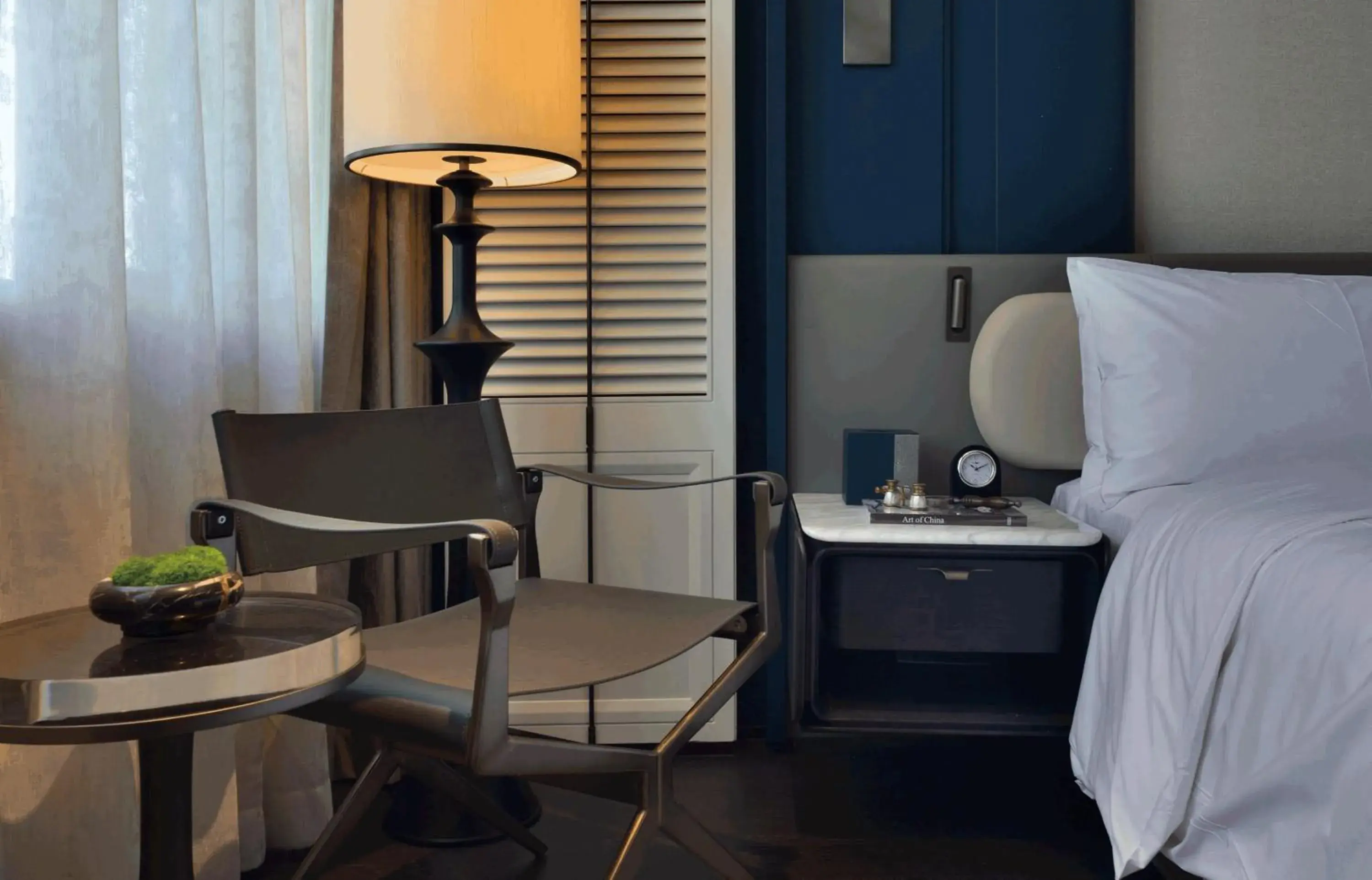 Seating area, Bed in Hangzhou Wulin GDA Hotel, Vignette Collection - Nearby the iconic Wulin Square, with only a few minutes' walk to the West Lake Seating area, Bed in Hangzhou Wulin GDA Hotel, Vignette Collection - Nearby the iconic Wulin Square, with only a few minutes' walk to the West Lake