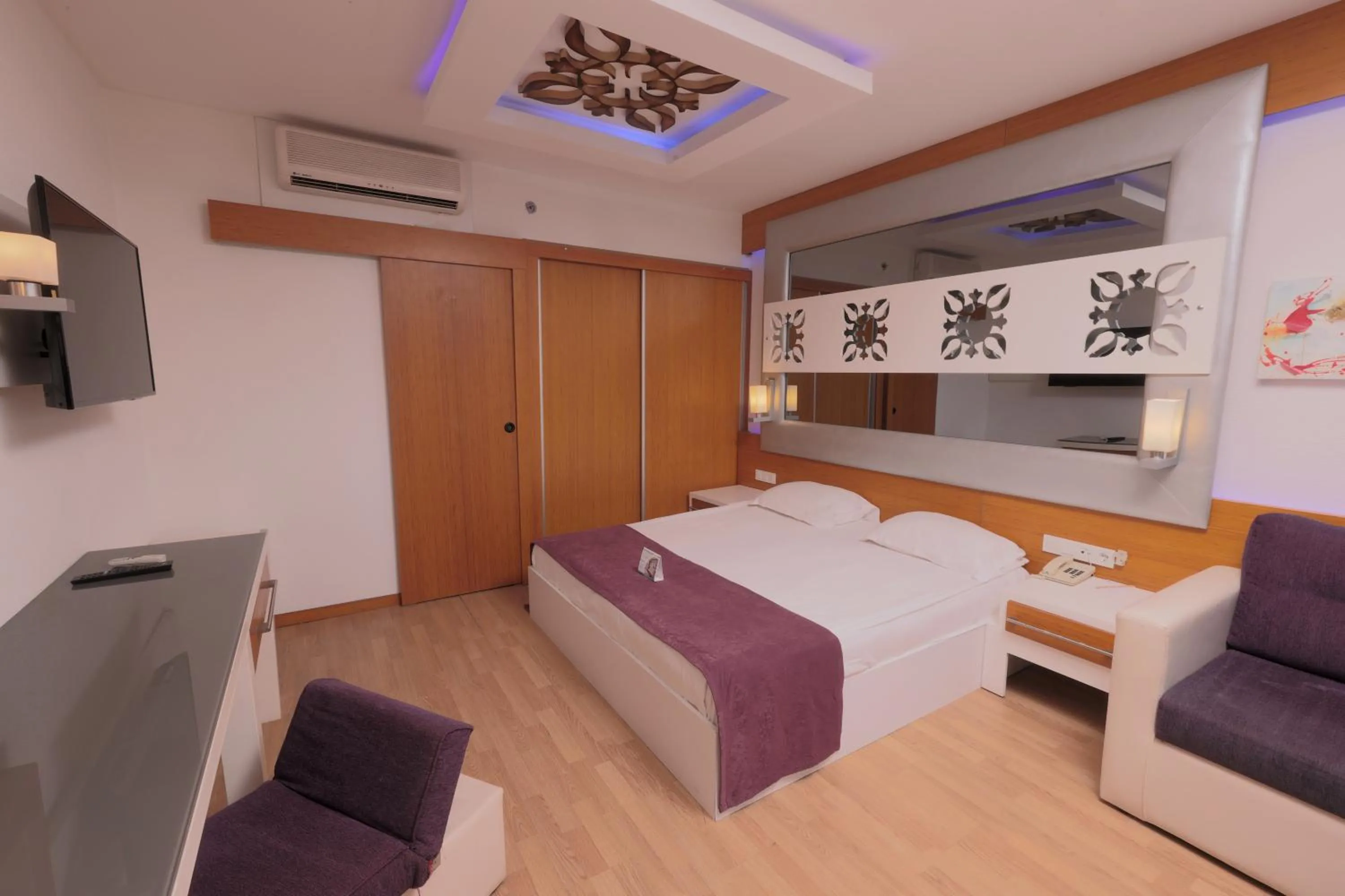 Bed in Flora Garden Beach Hotel - Adults Only 16 Plus - Couples Concept