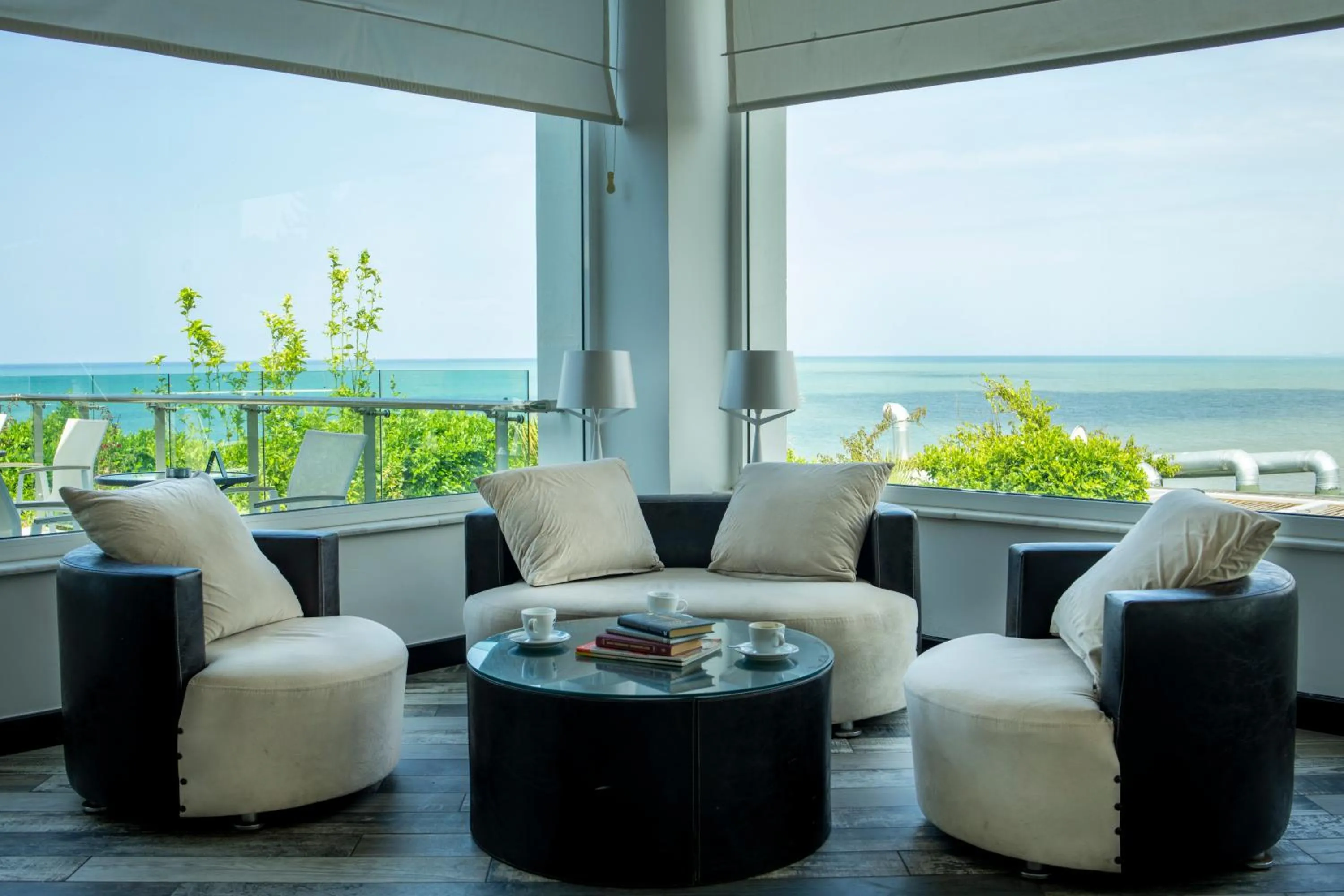 Day in Flora Garden Beach Hotel - Adults Only 16 Plus - Couples Concept