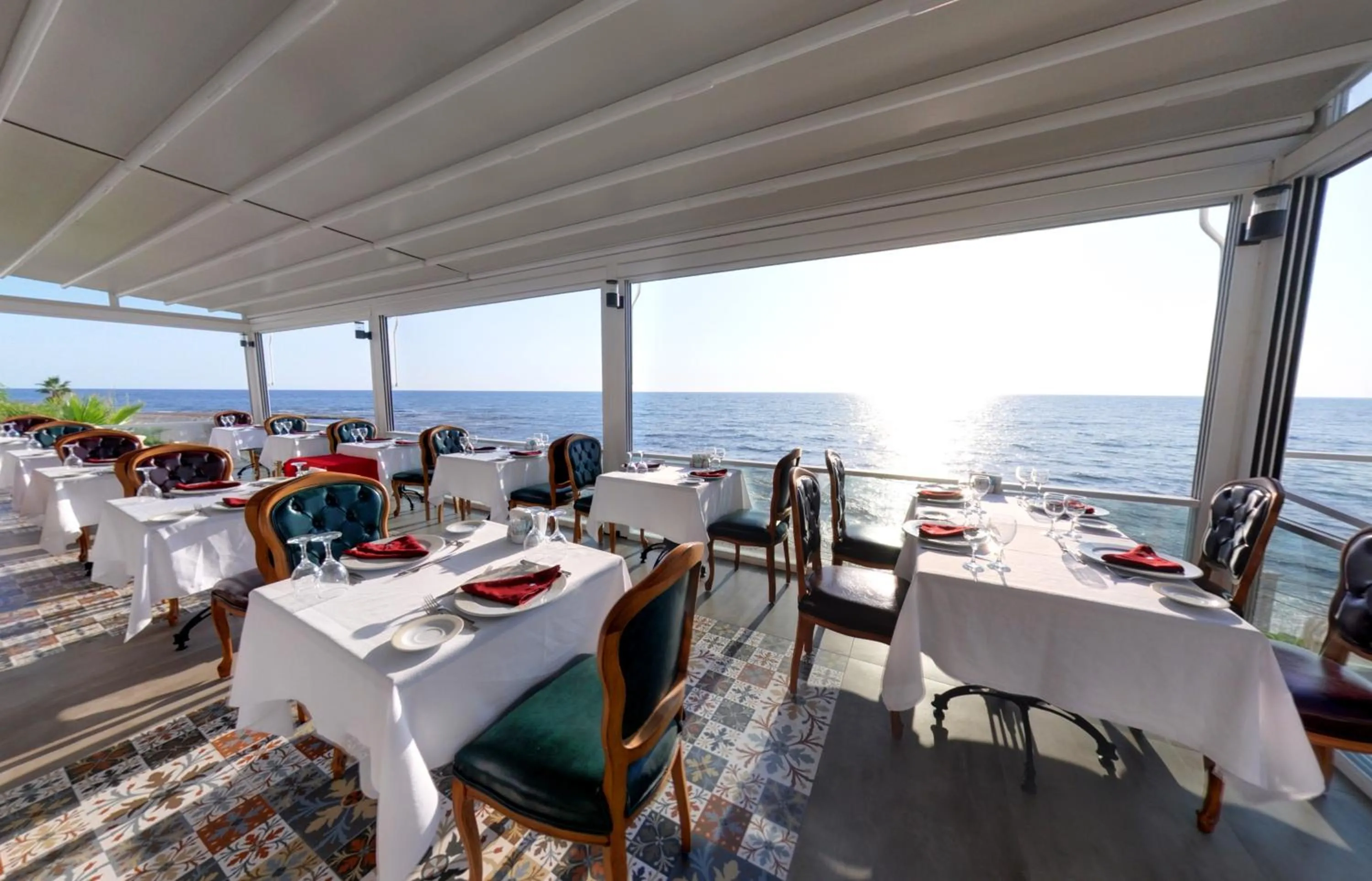 Restaurant/places to eat in Flora Garden Beach Hotel - Adults Only 16 Plus - Couples Concept