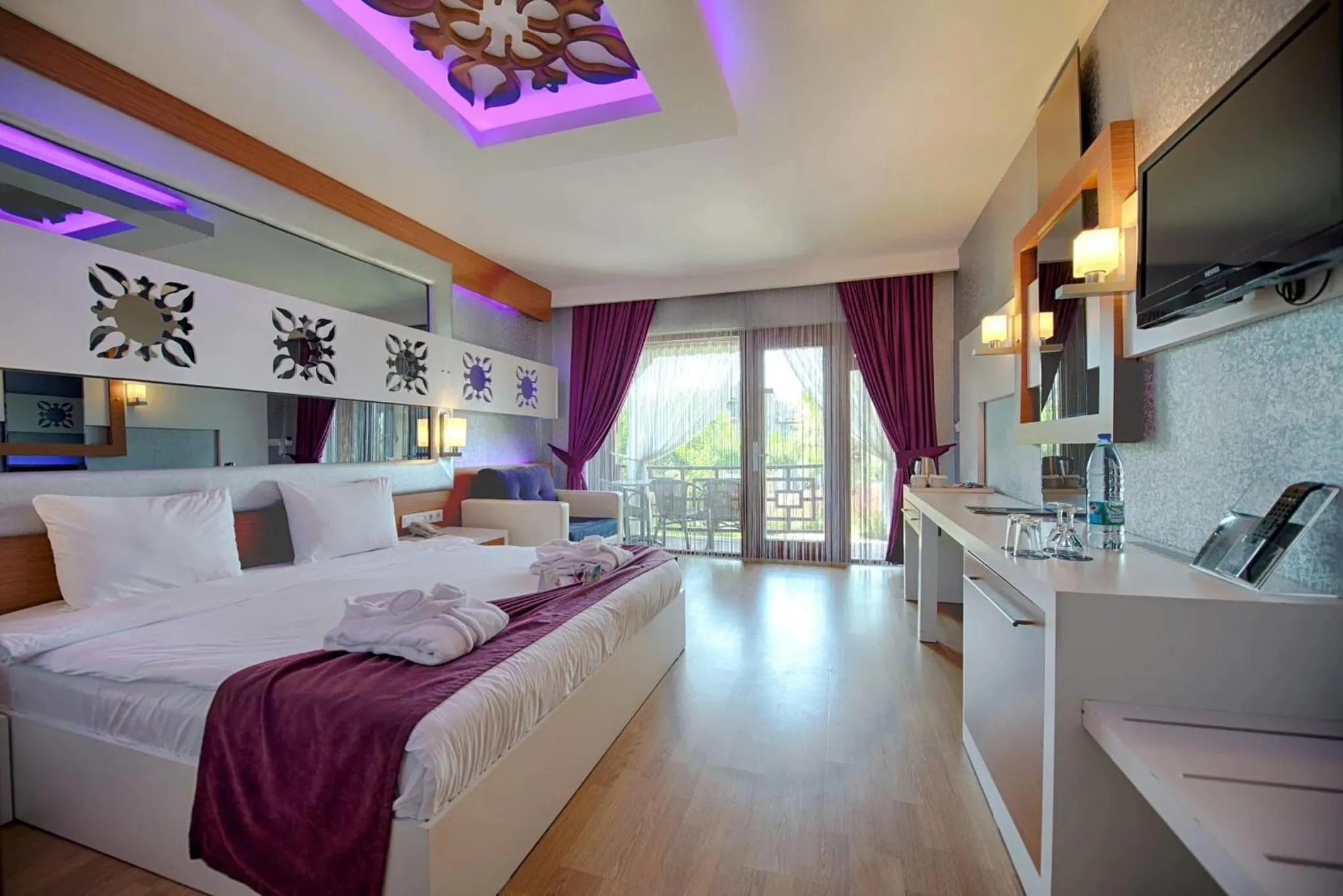 Bedroom, Bed in Flora Garden Beach Hotel - Adults Only 16 Plus - Couples Concept