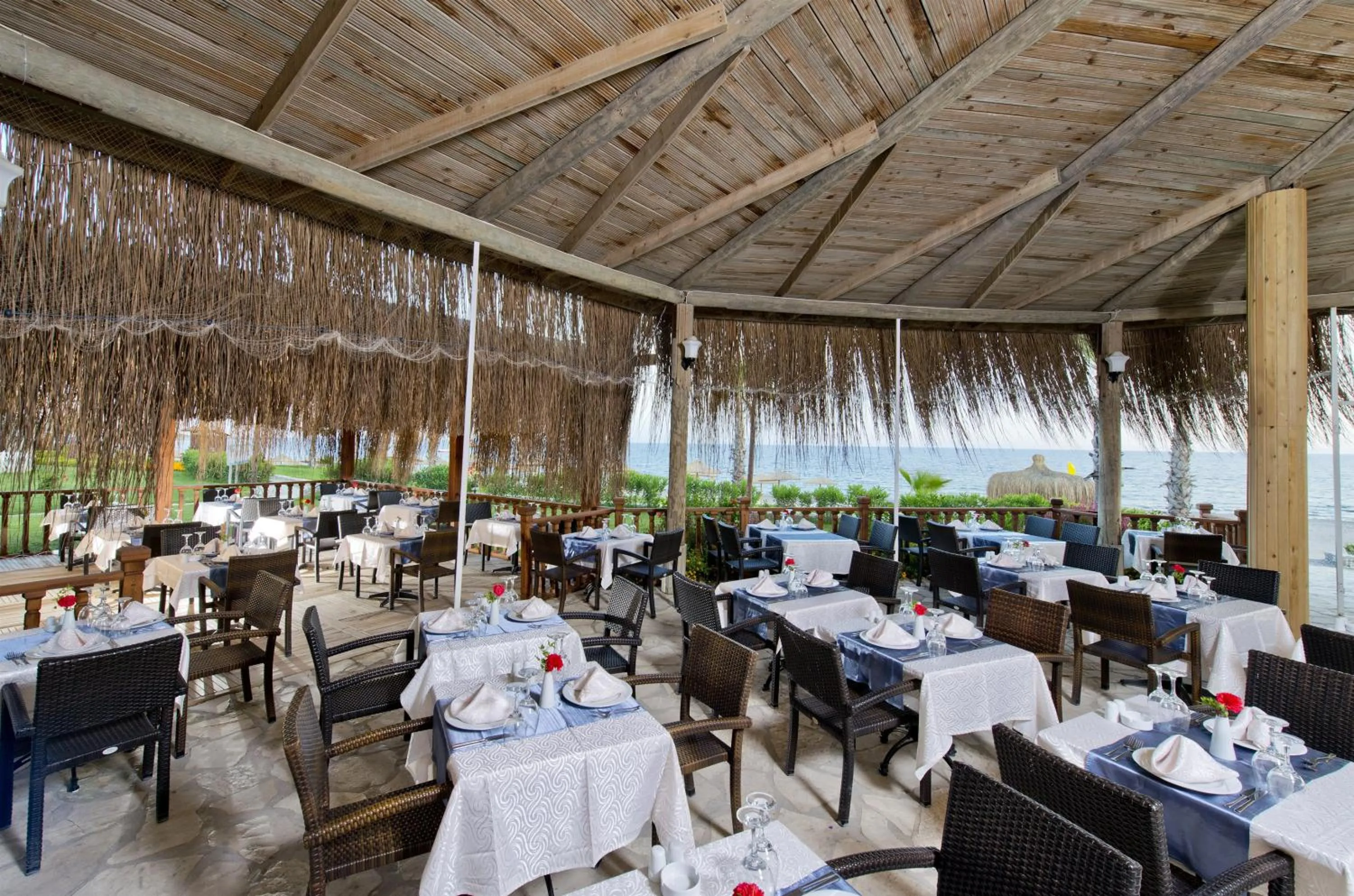 Restaurant/places to eat in Flora Garden Beach Hotel - Adults Only 16 Plus - Couples Concept