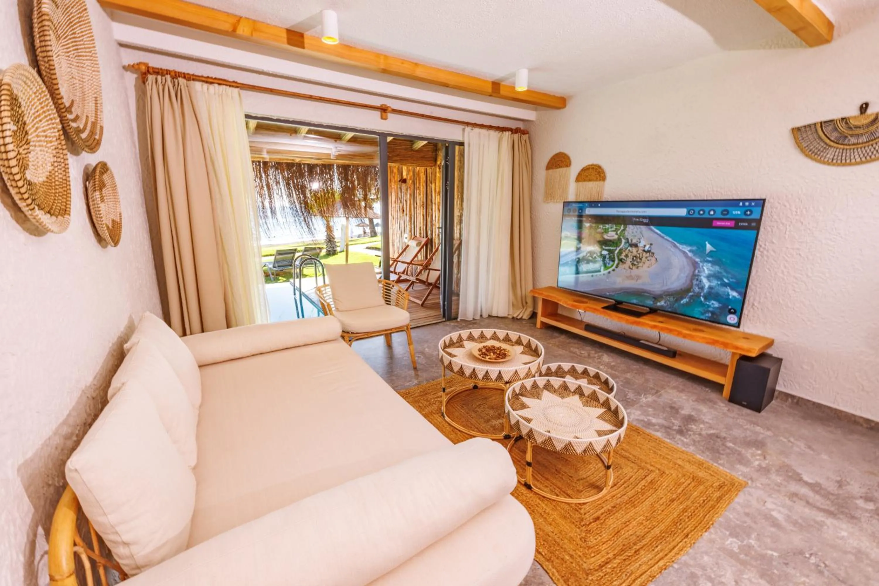 Property building in Flora Garden Beach Hotel - Adults Only 16 Plus - Couples Concept