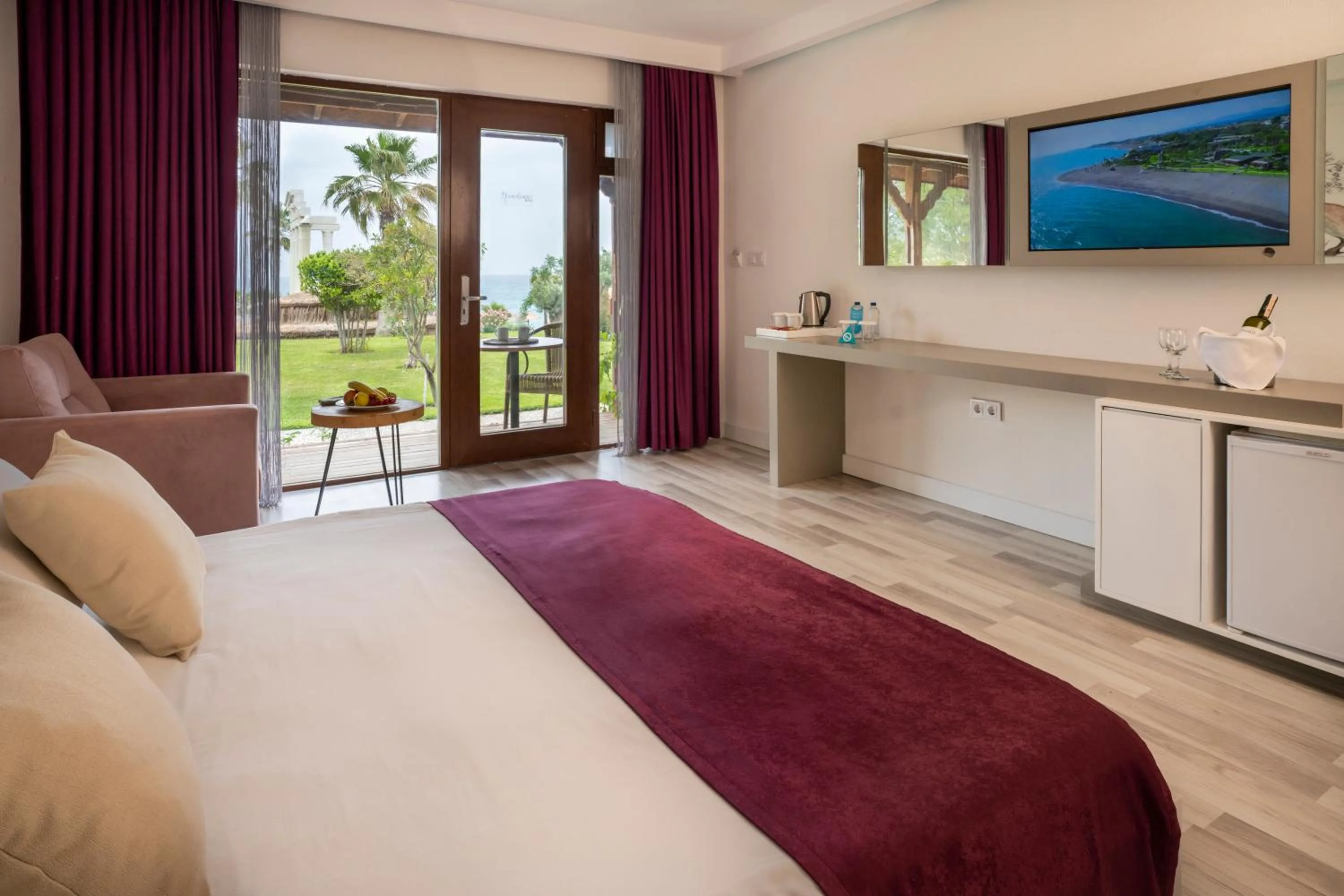 Bed in Flora Garden Beach Hotel - Adults Only 16 Plus - Couples Concept