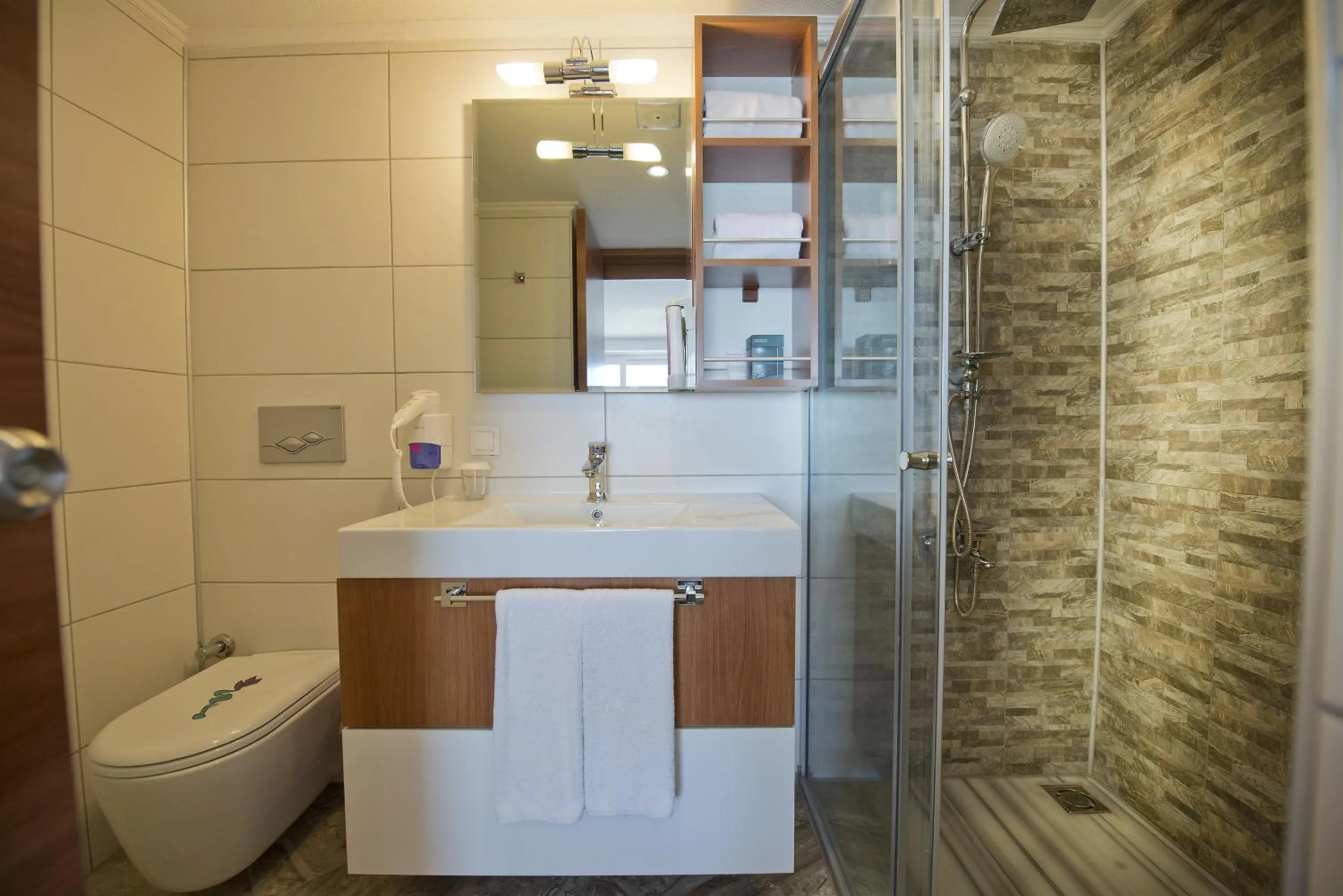 Shower in Flora Garden Beach Hotel - Adults Only 16 Plus - Couples Concept