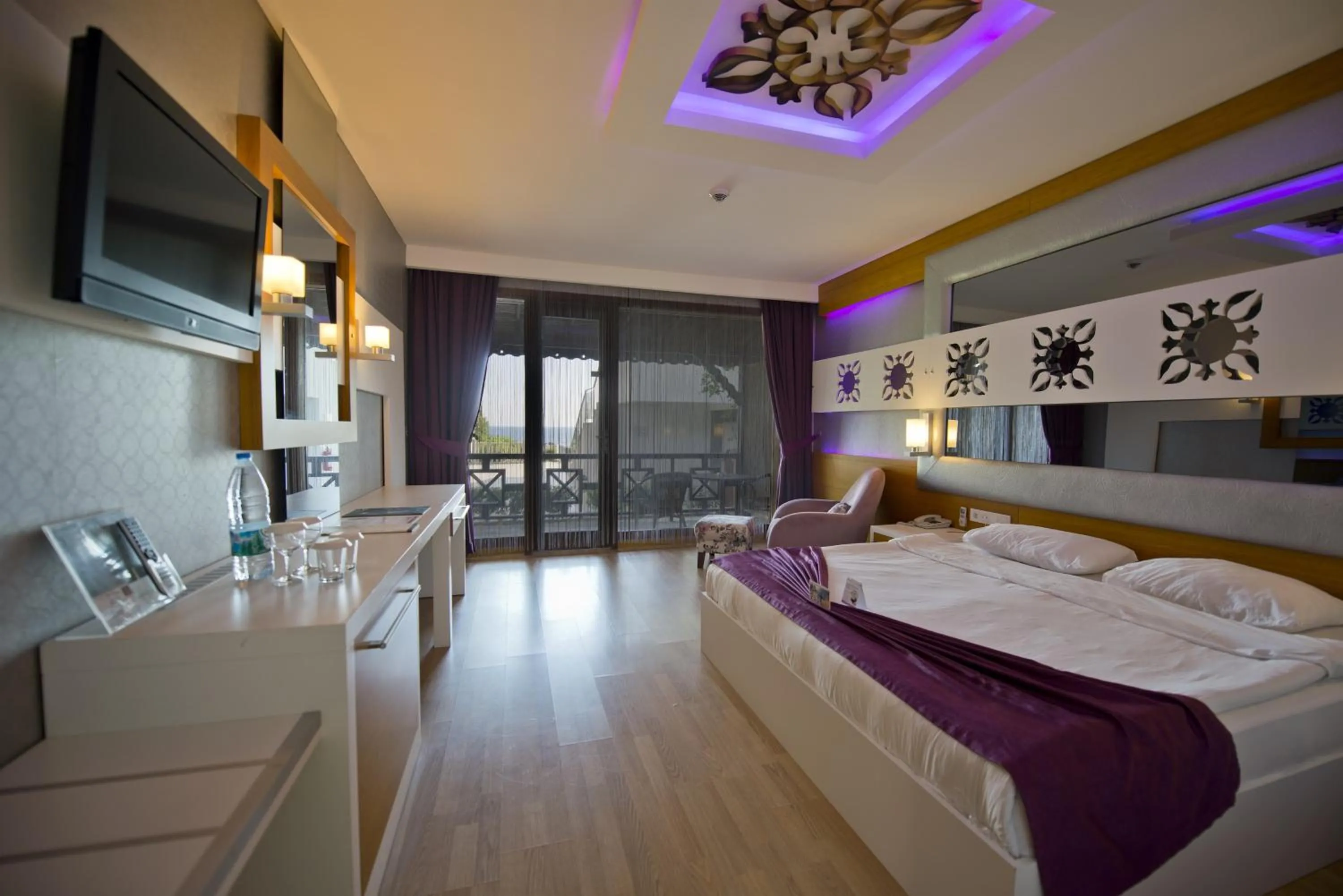 Day, Bed in Flora Garden Beach Hotel - Adults Only 16 Plus - Couples Concept